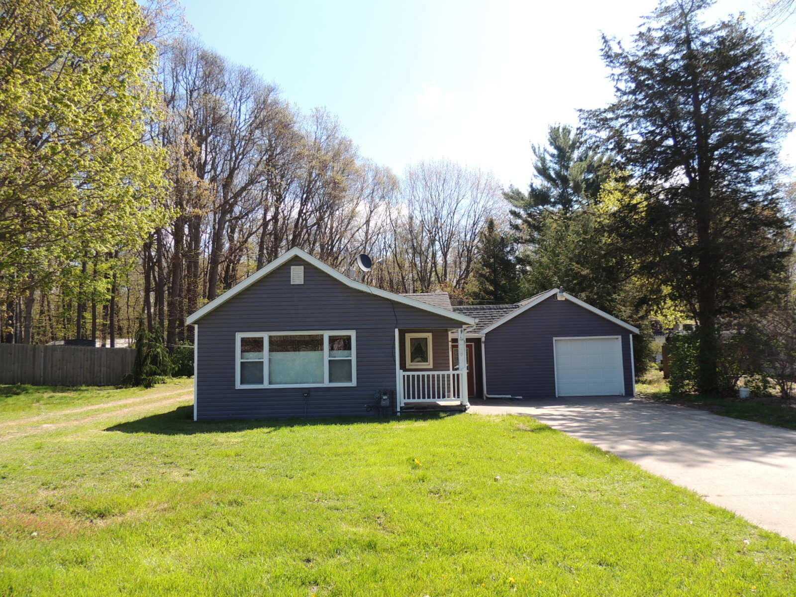 3323 Blue Star Highway Saugatuck MI 49453