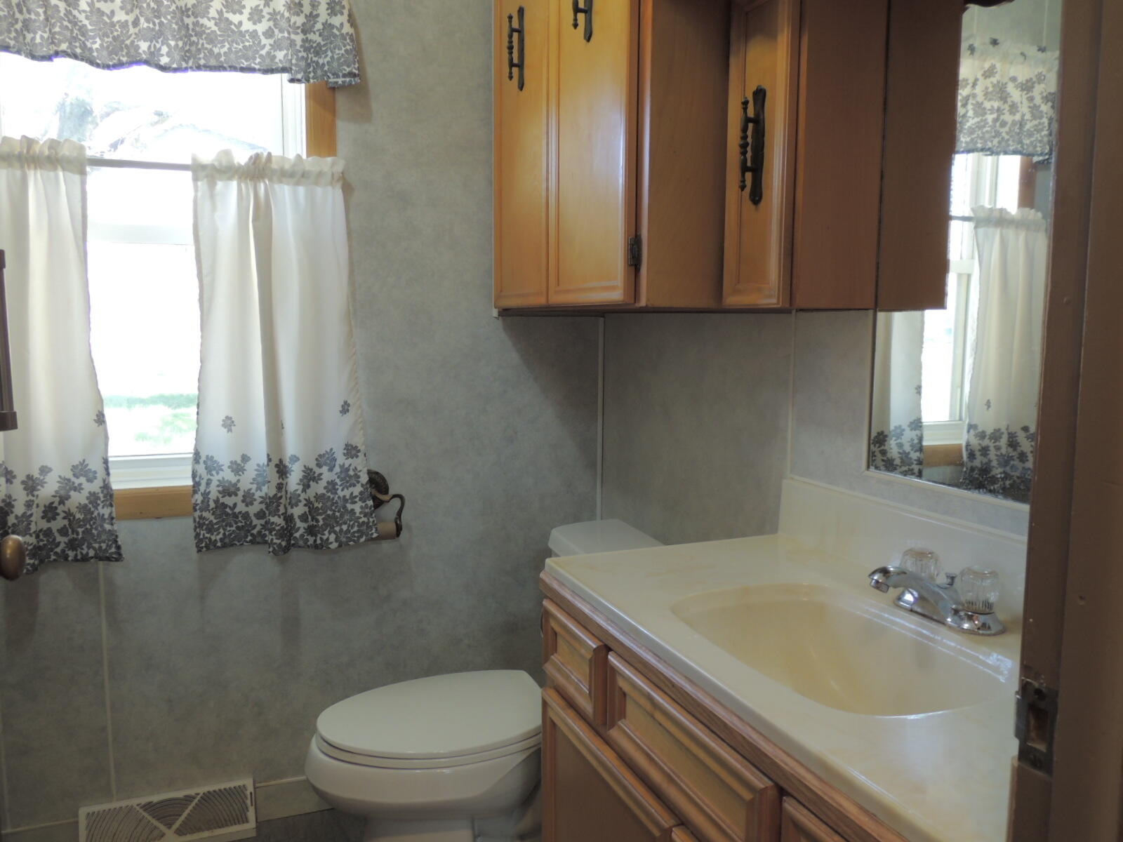 3323 Blue Star Highway Saugatuck MI 49453