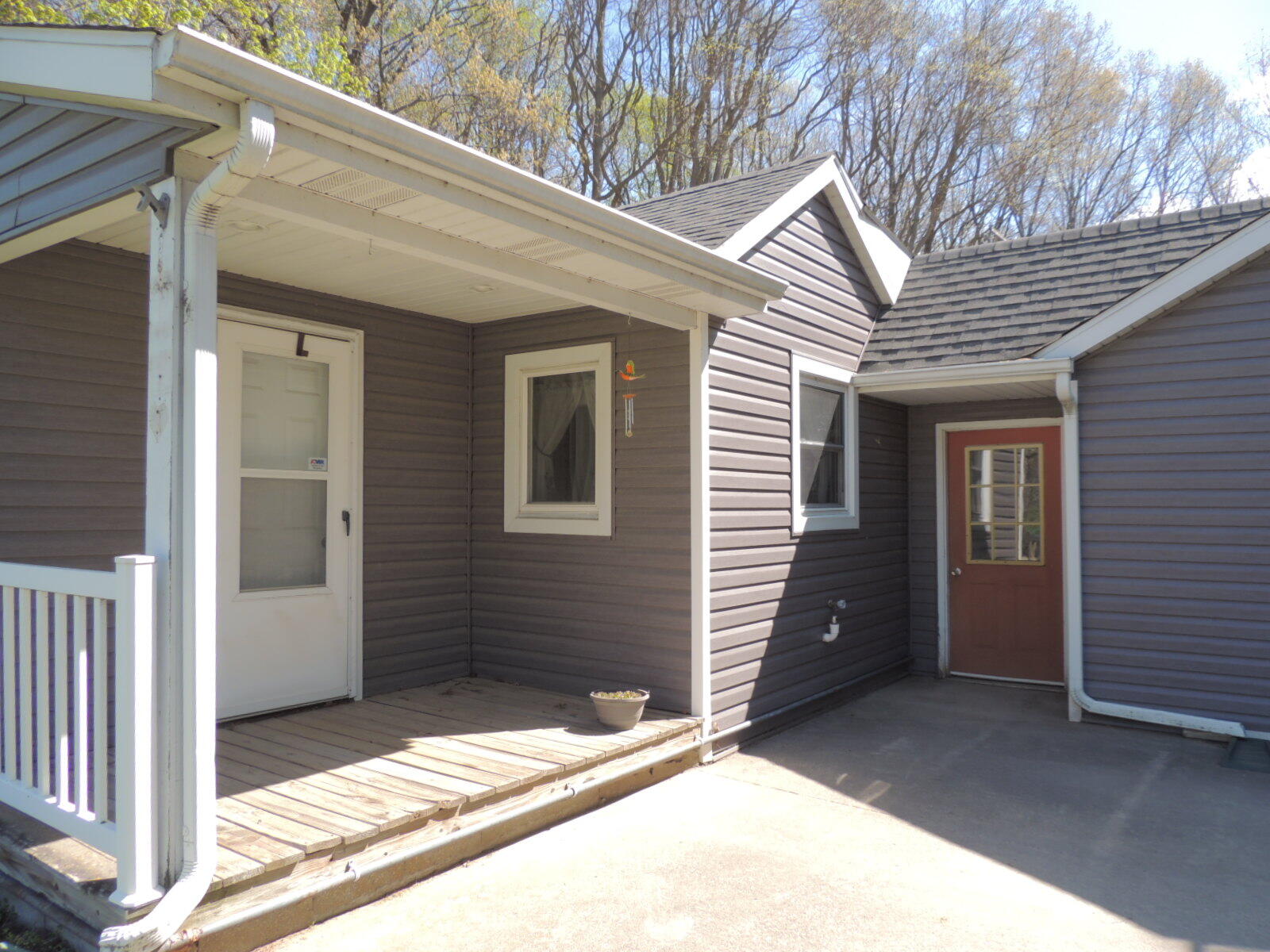 3323 Blue Star Highway Saugatuck MI 49453