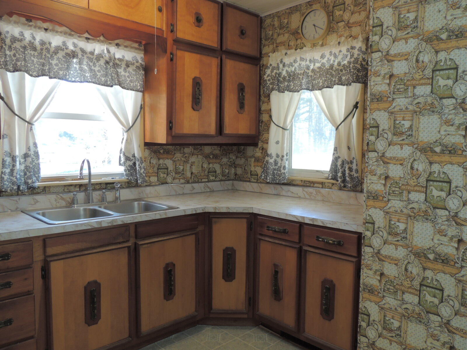 3323 Blue Star Highway Saugatuck MI 49453