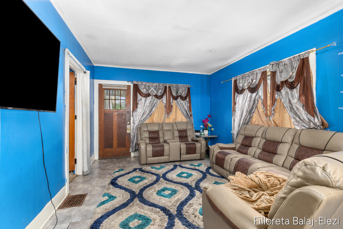 627 Watkins Street SE Grand Rapids MI 49507