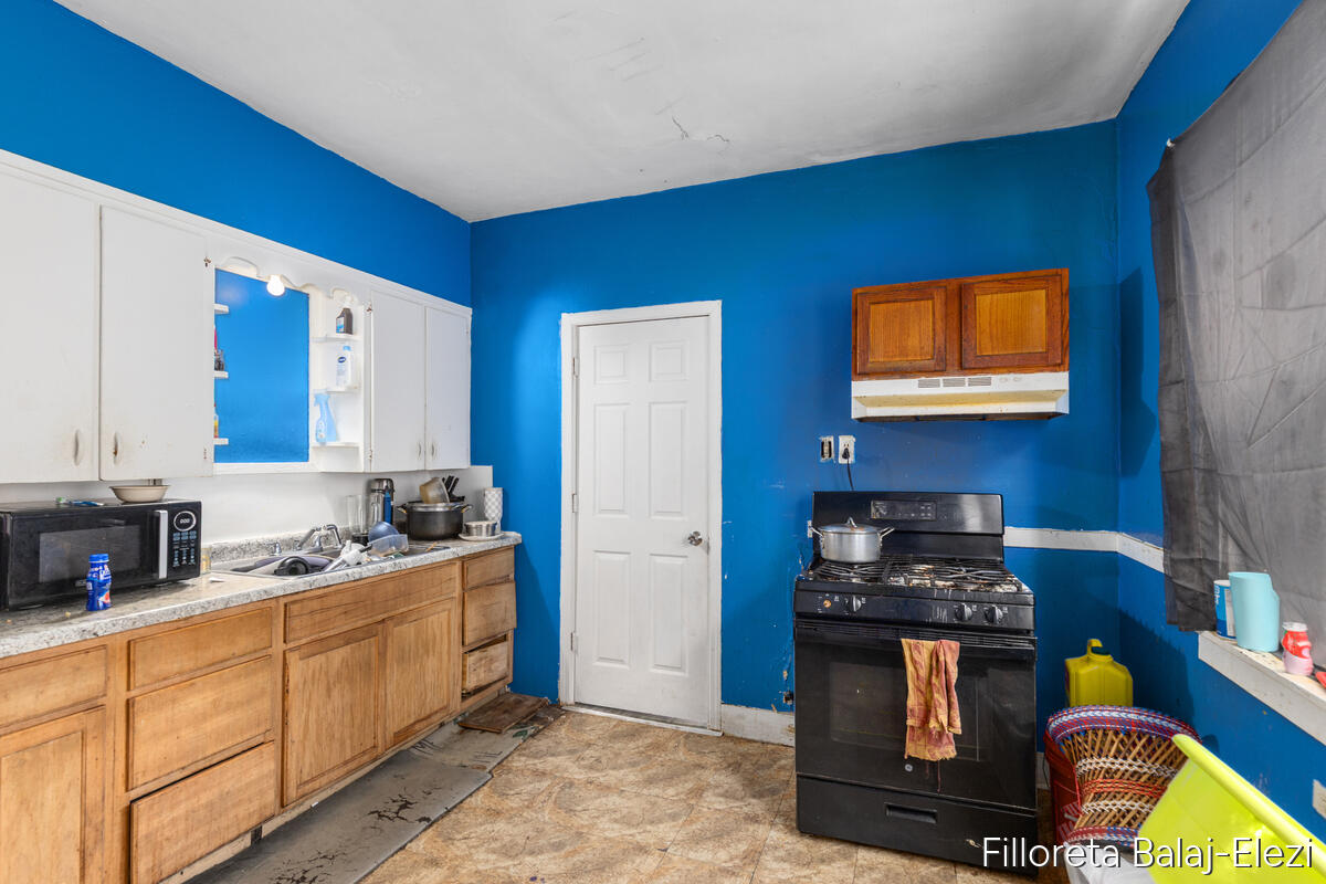 627 Watkins Street SE Grand Rapids MI 49507