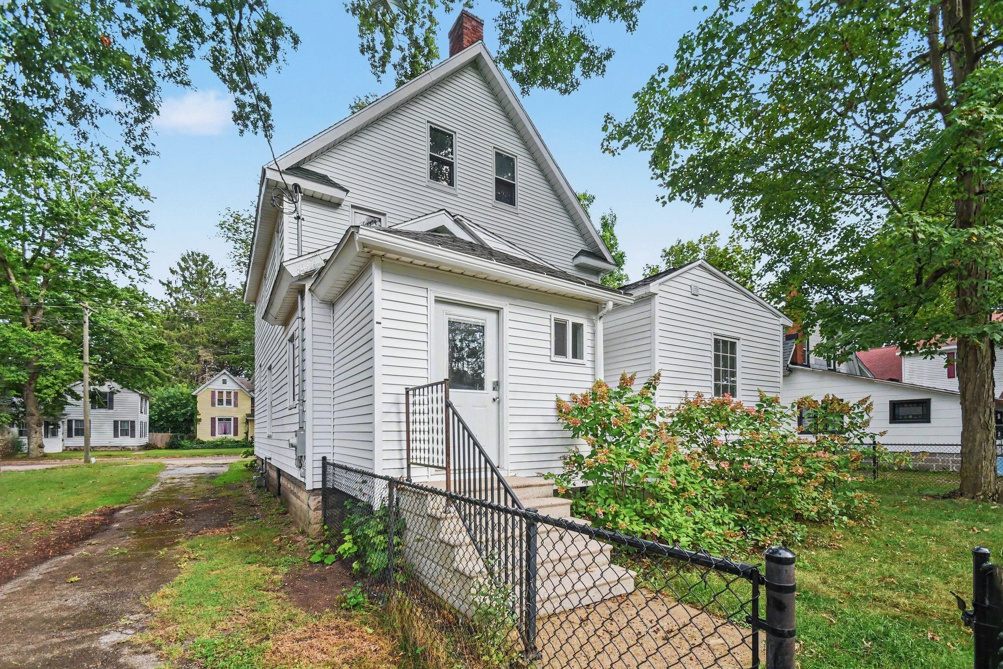 113 Hamilton Street Dowagiac MI 49047