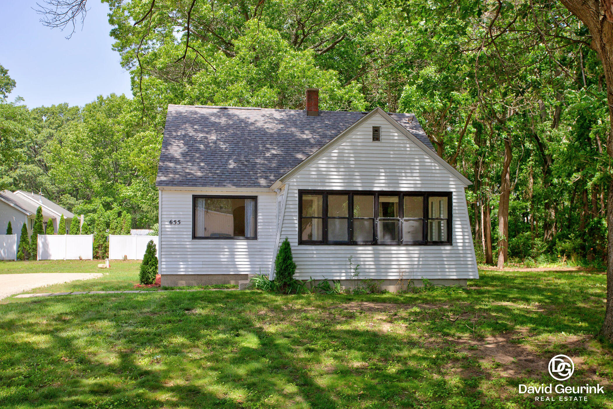 17 N Division Avenue Holland MI 49424