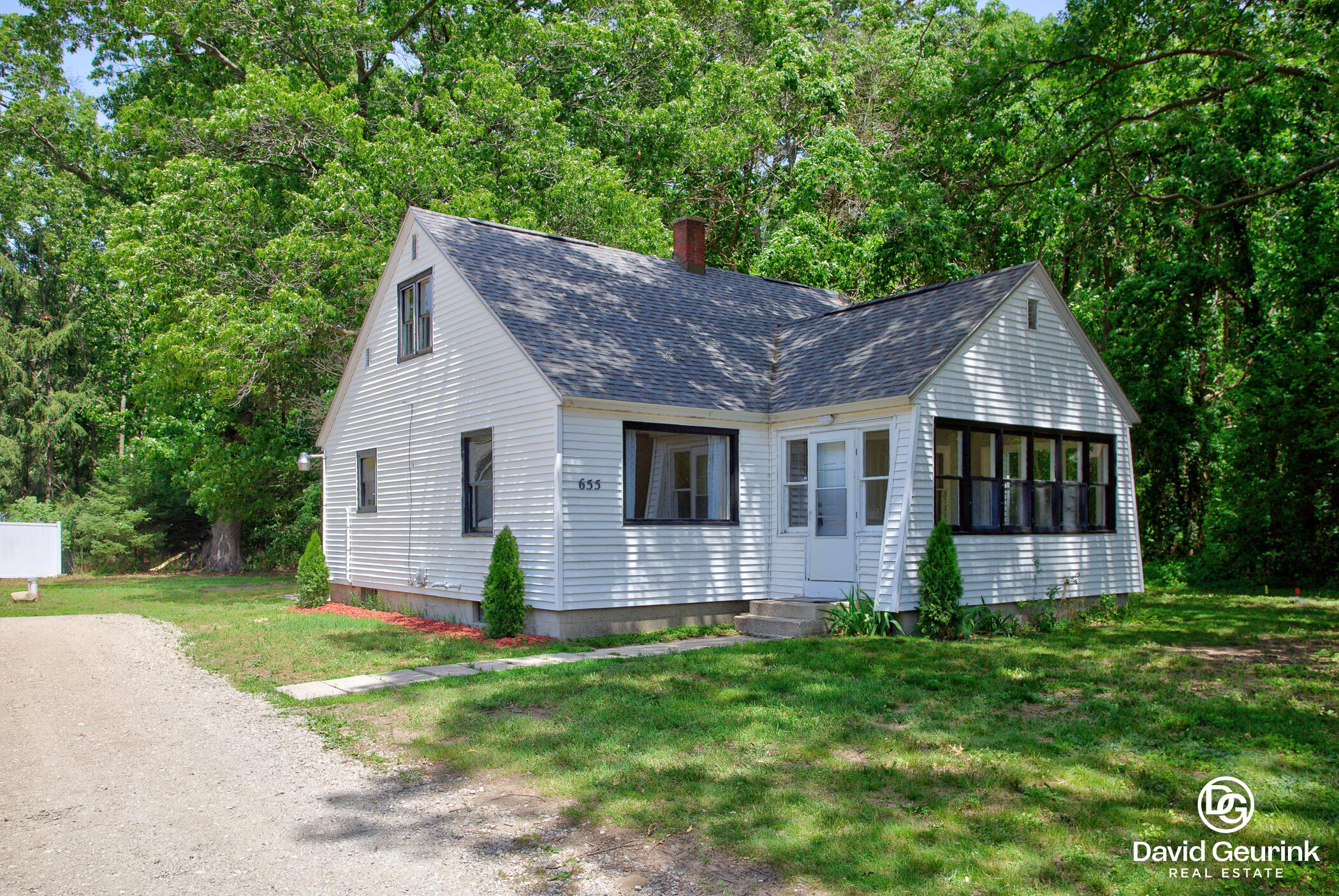 17 N Division Avenue Holland MI 49424
