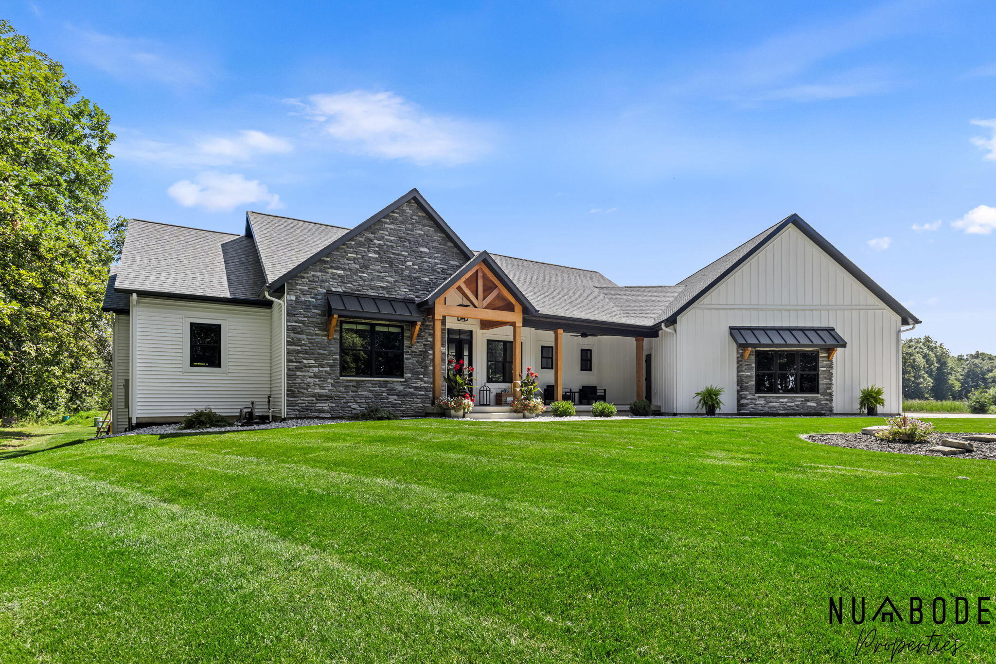 10150 26th Avenue NW Grand Rapids MI 49534