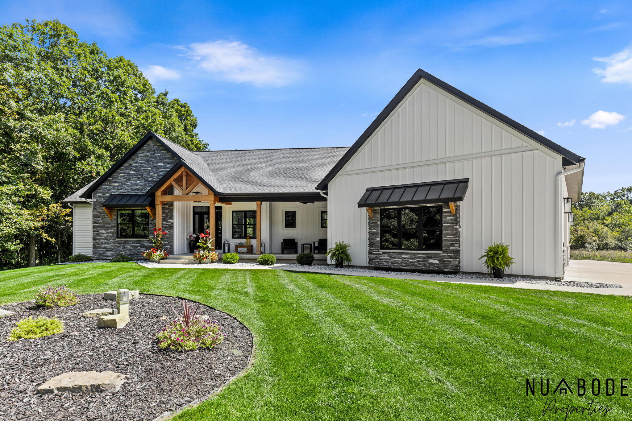 10150 26th Avenue NW Grand Rapids MI 49534