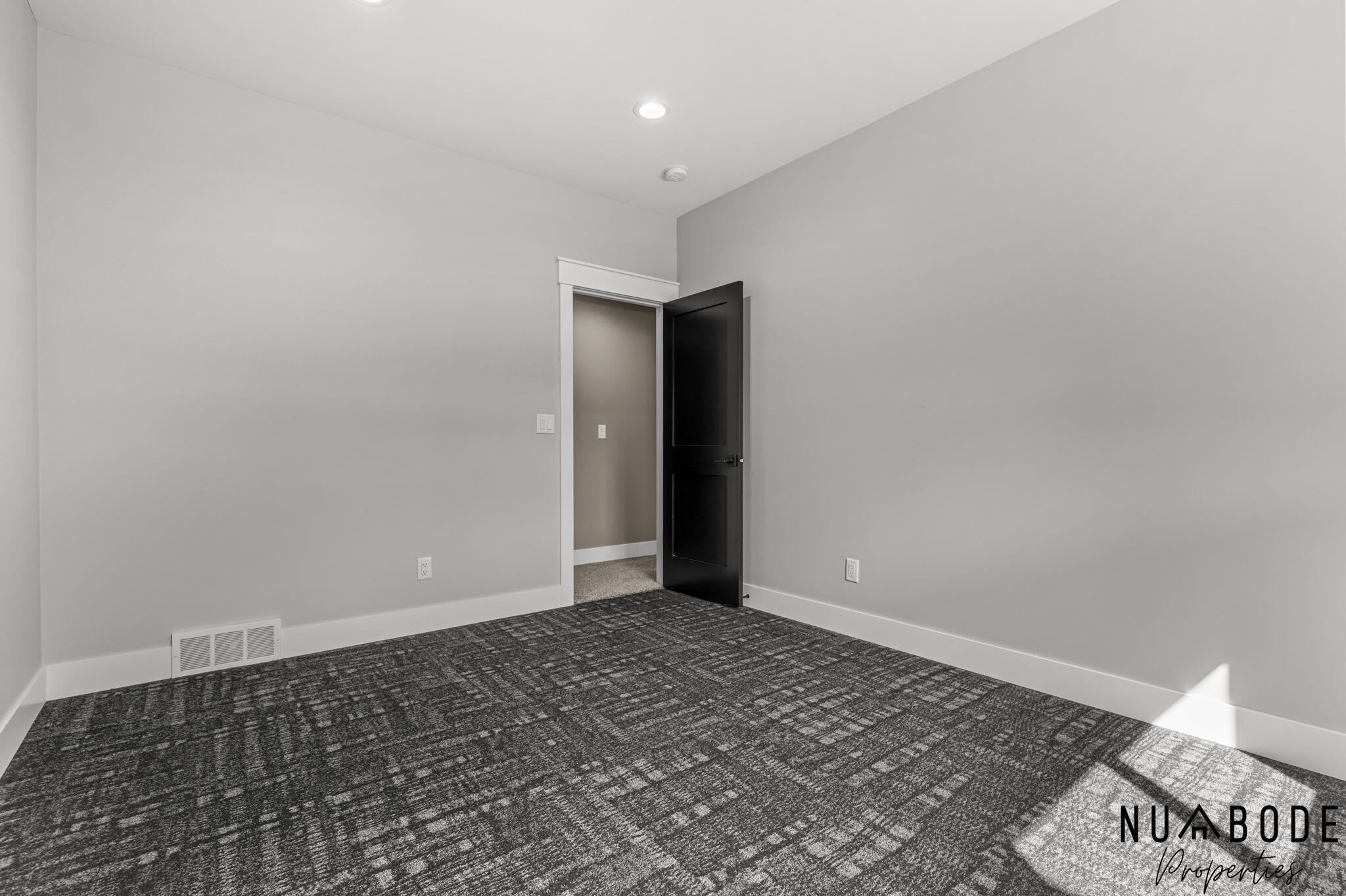 10150 26th Avenue NW Grand Rapids MI 49534