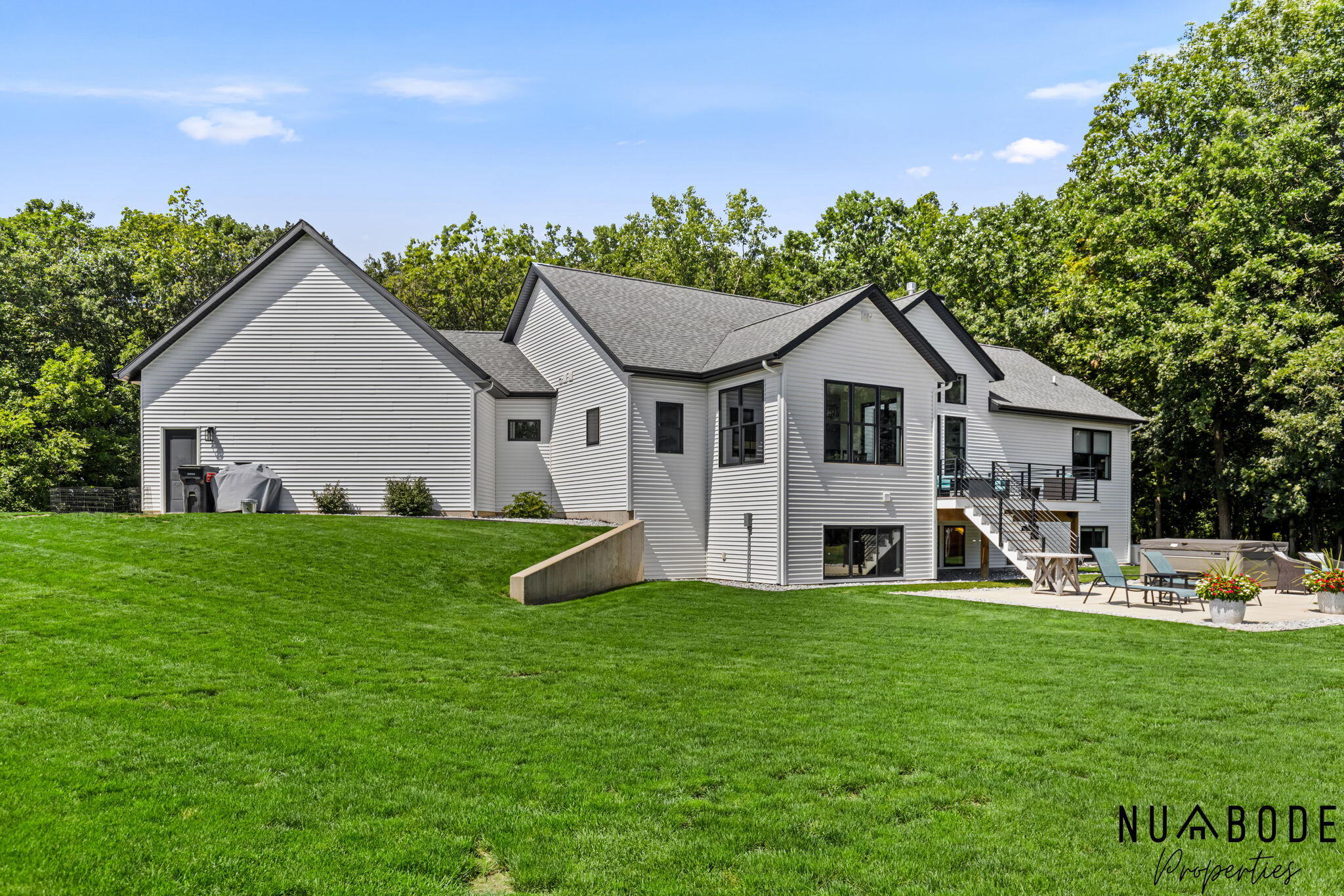 10150 26th Avenue NW Grand Rapids MI 49534