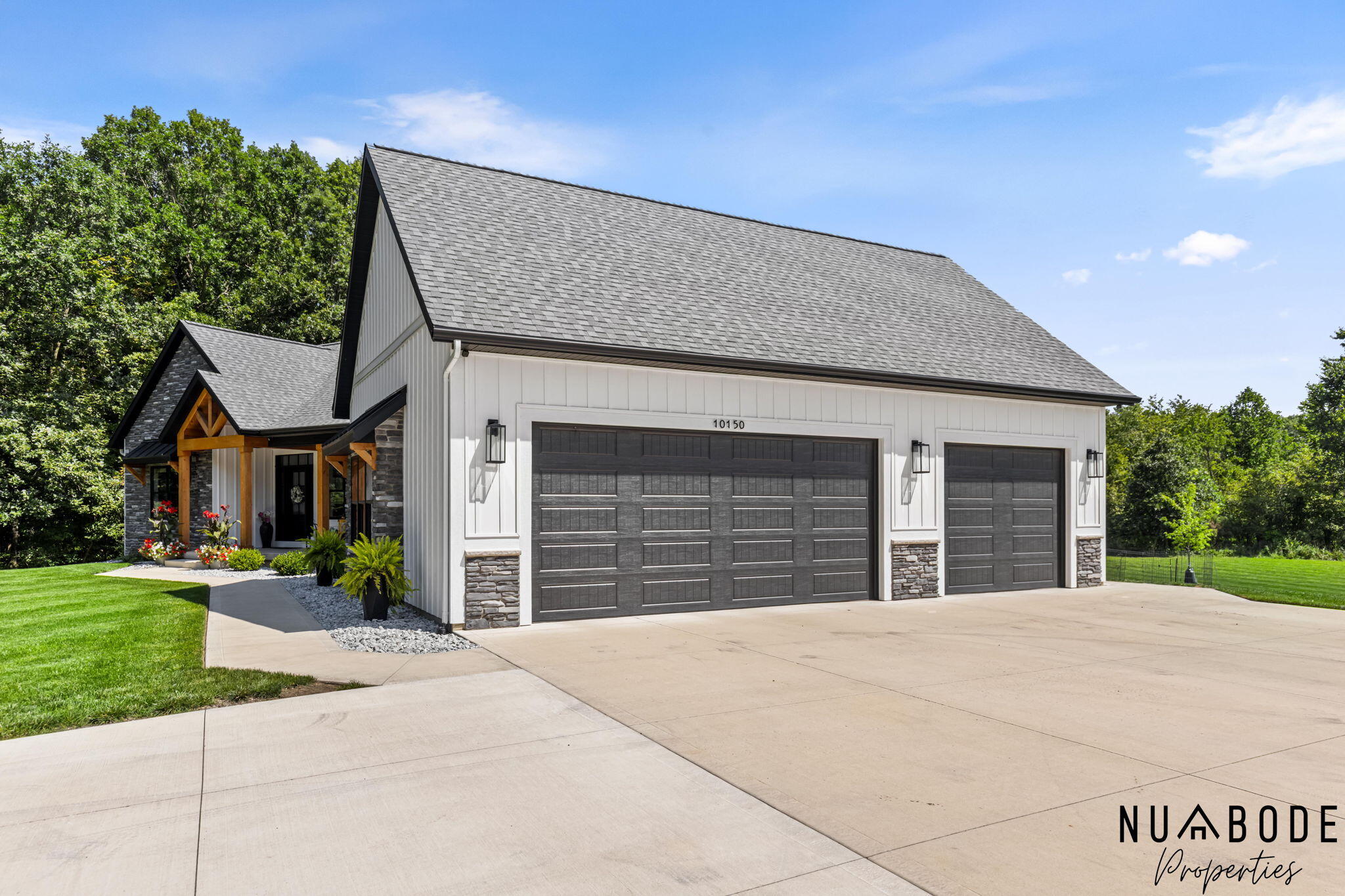 10150 26th Avenue NW Grand Rapids MI 49534