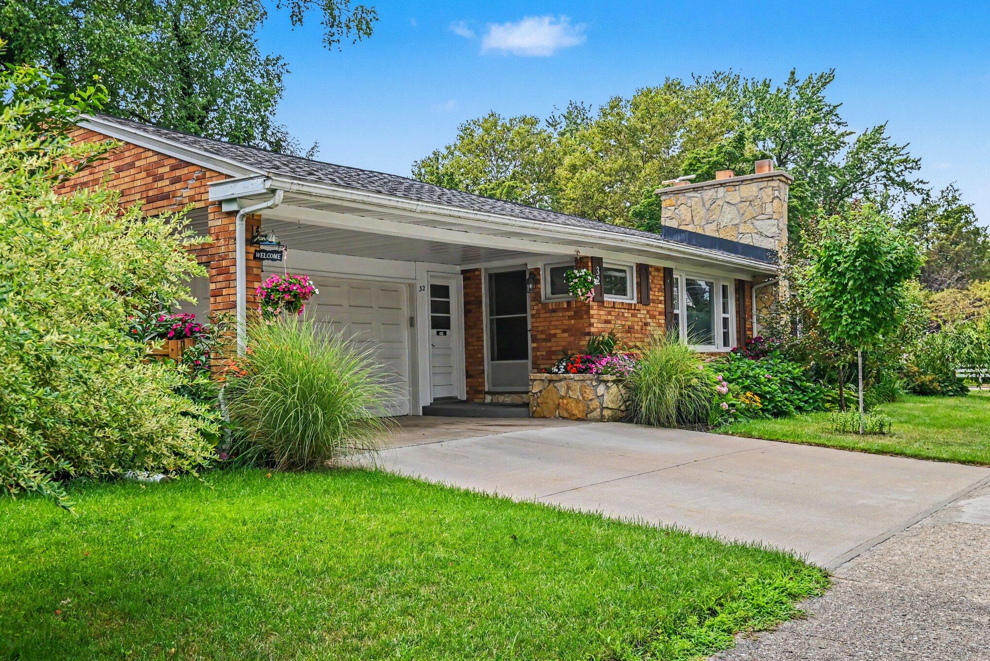 32 Cherry Street Holland MI 49423