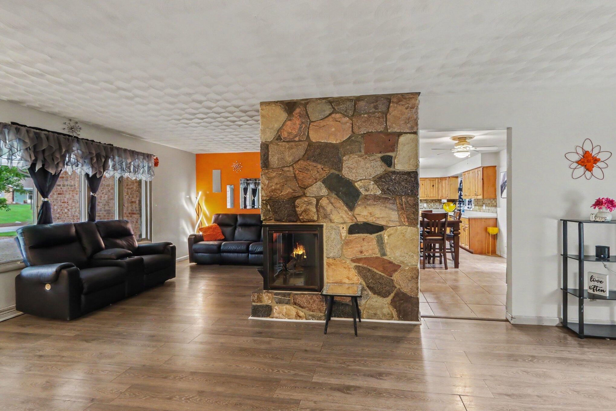 6915 Springbrook Lane Kalamazoo MI 49004