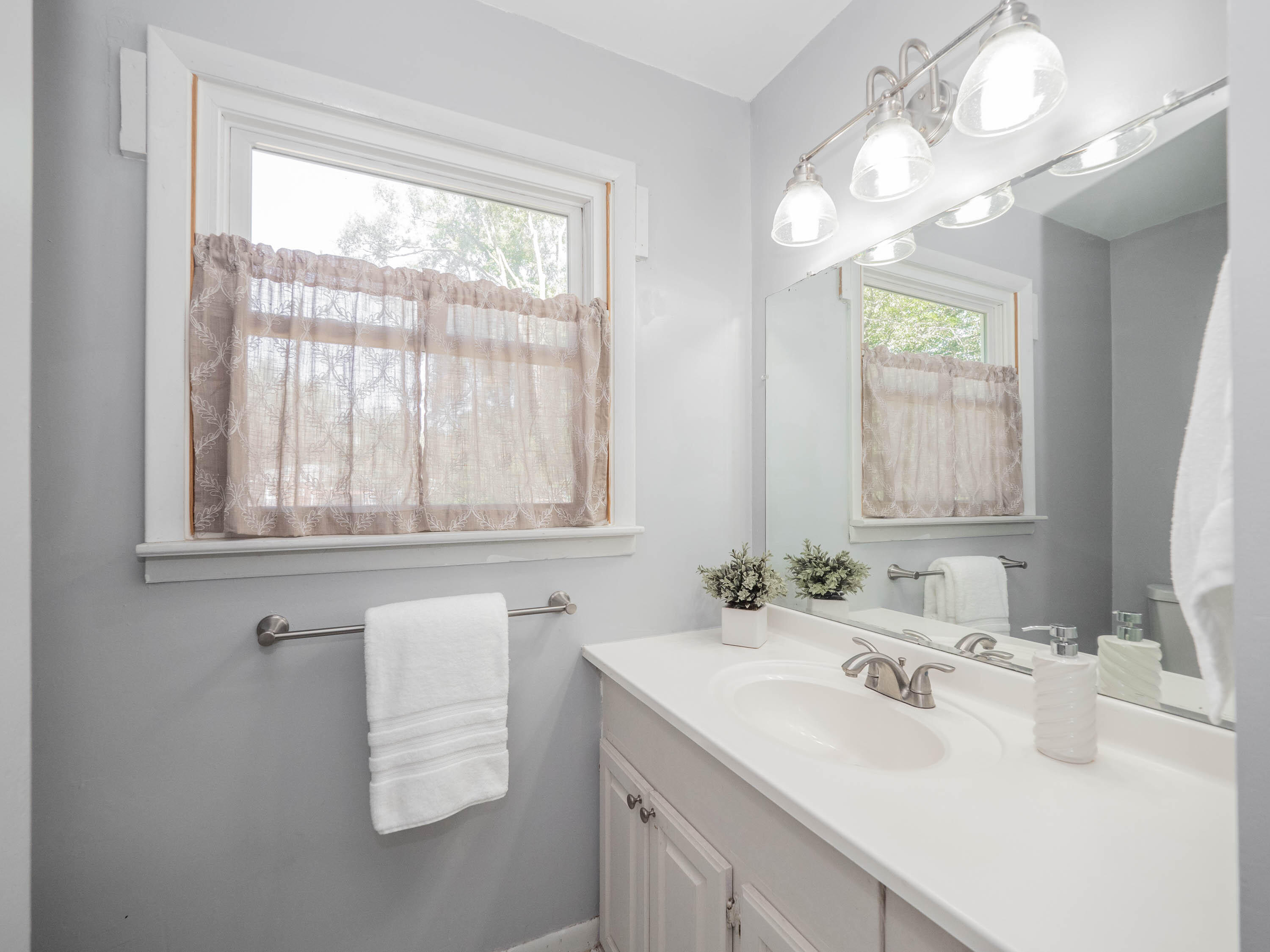 1728 Greenview Avenue Portage MI 49024