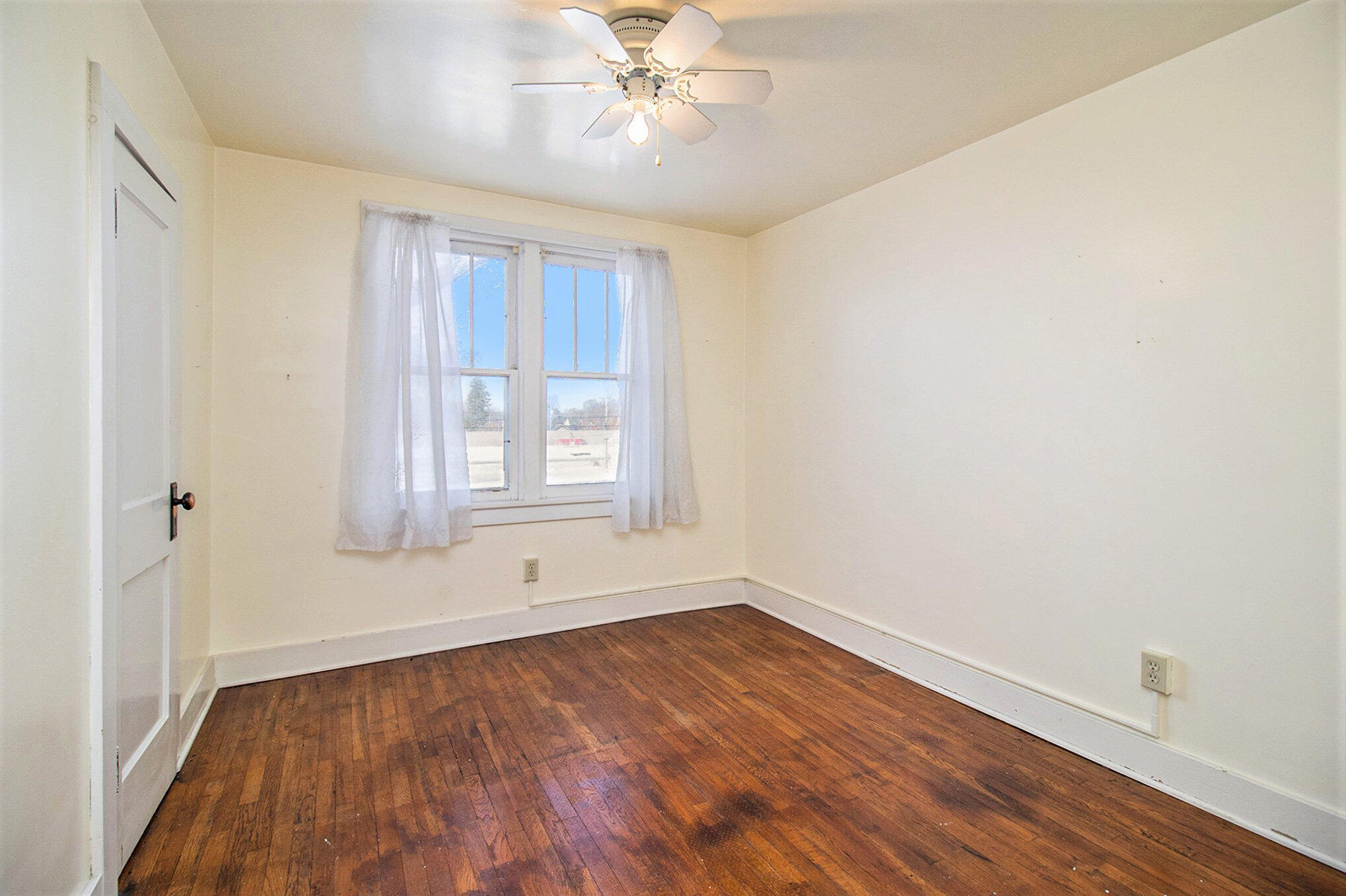 603 E Dowland Street Ludington MI 49431