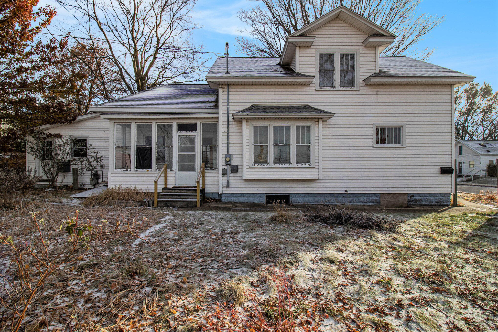 603 E Dowland Street Ludington MI 49431