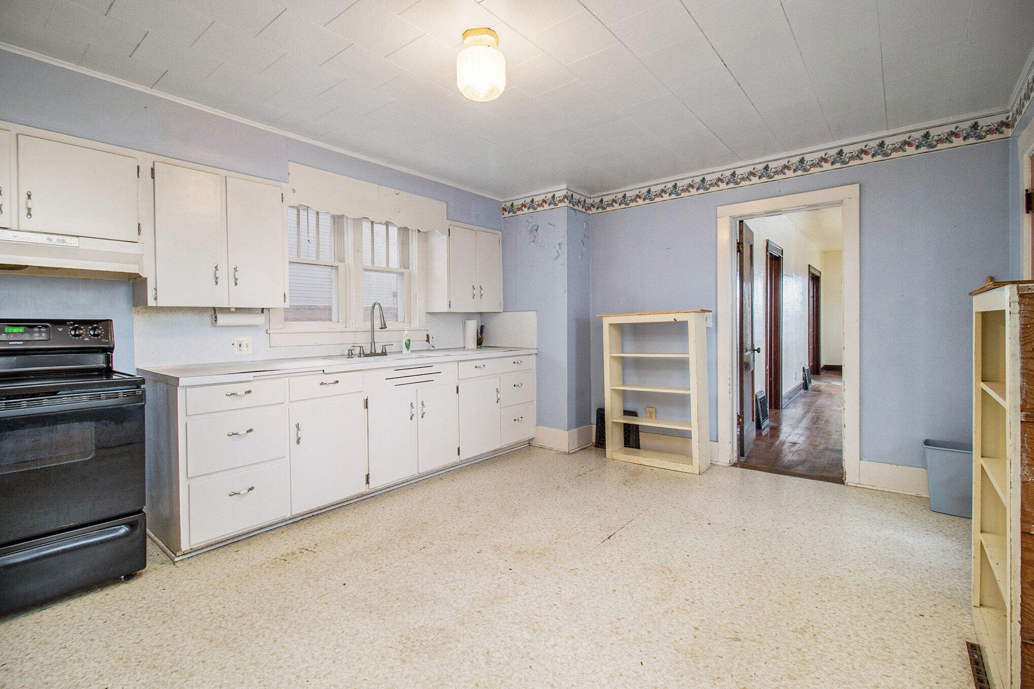 603 E Dowland Street Ludington MI 49431