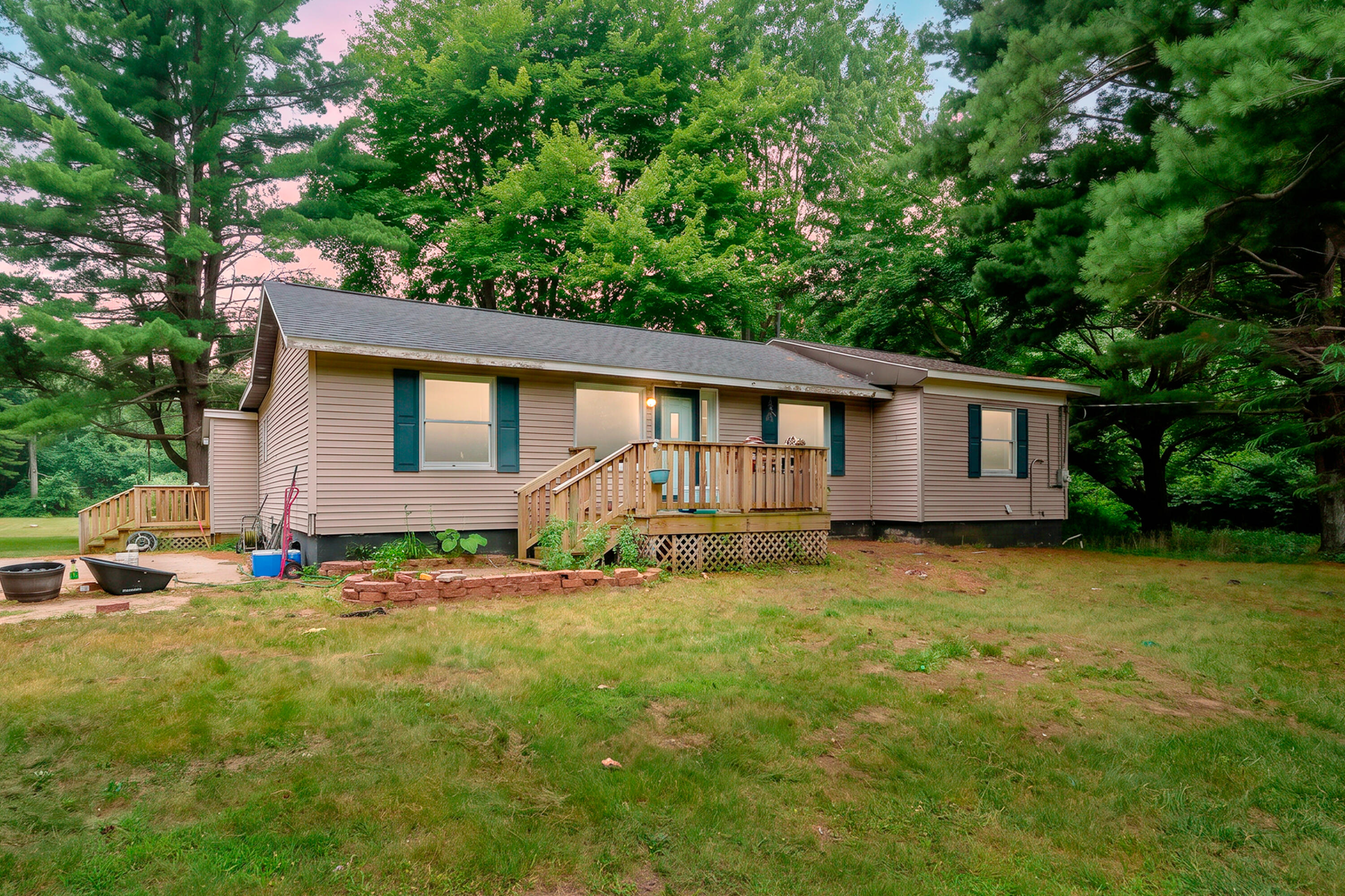 75583 24th Avenue South Haven MI 49090