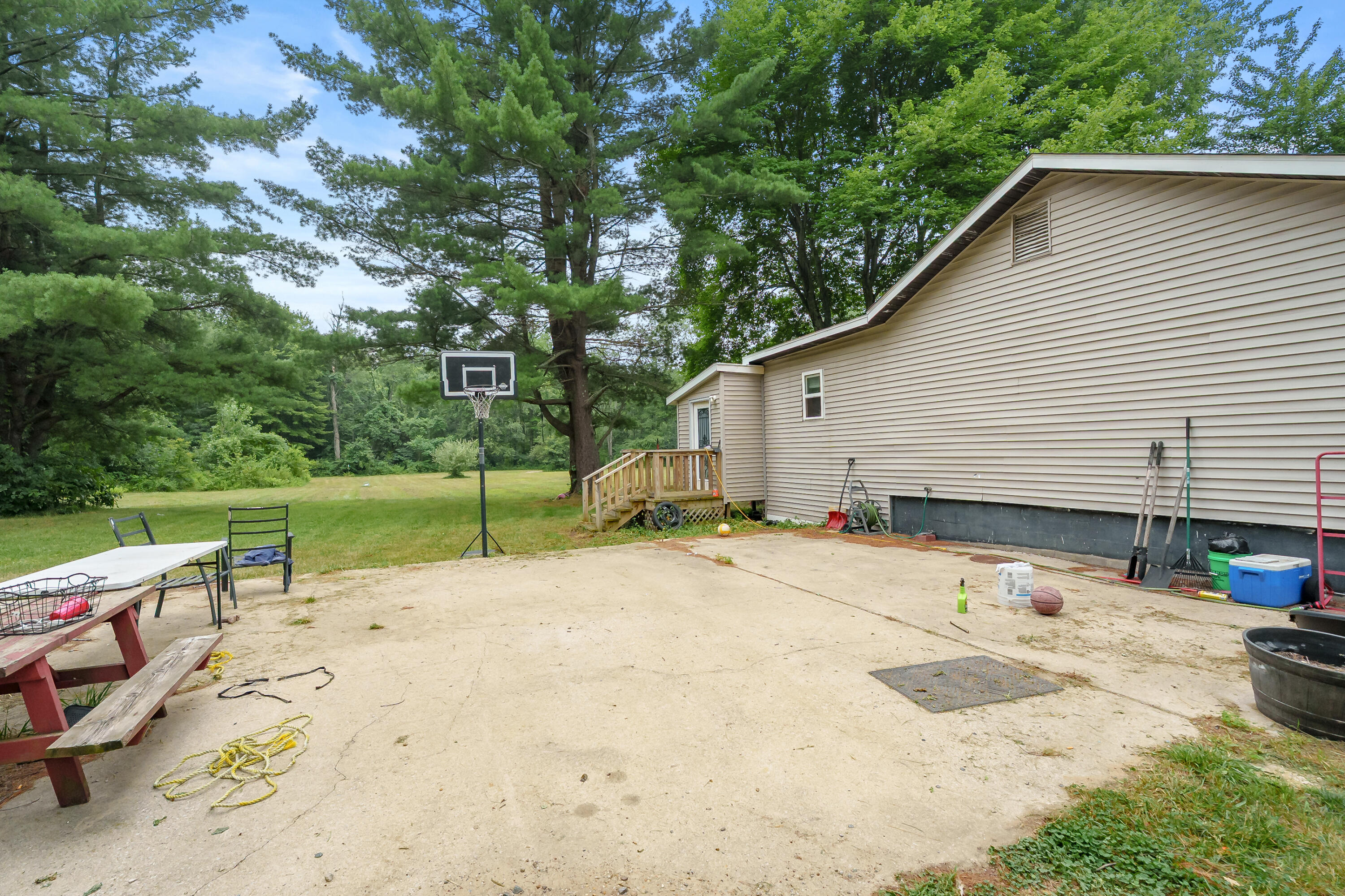 75583 24th Avenue South Haven MI 49090