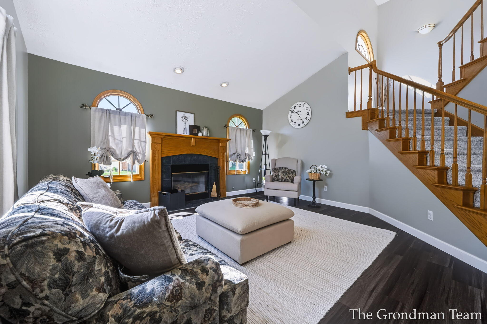 40 Rockview Drive NE Rockford MI 49341