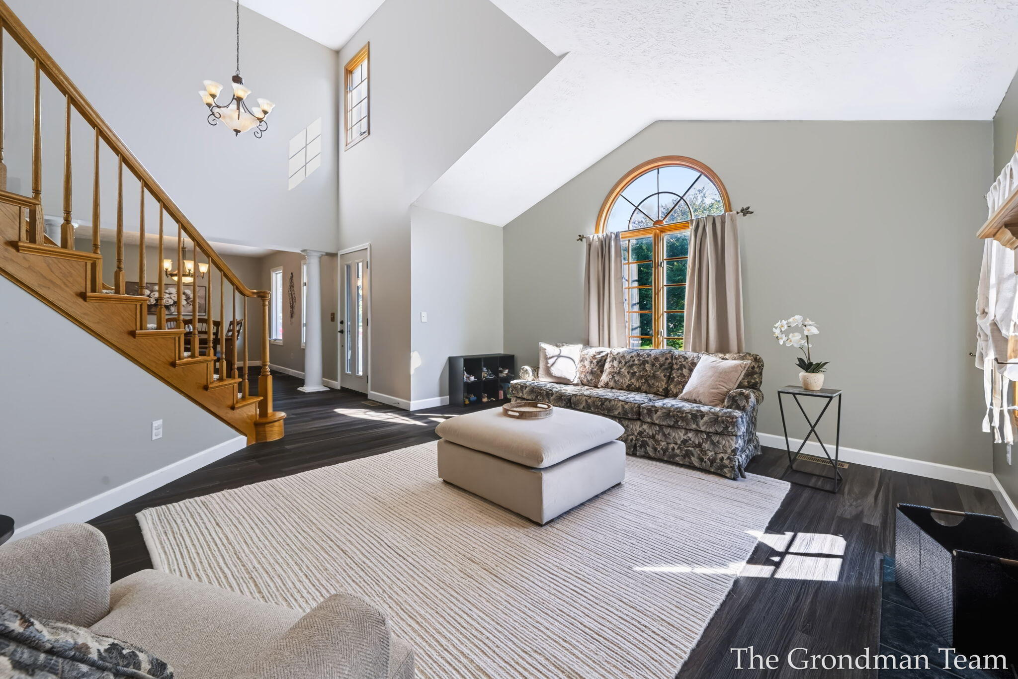 40 Rockview Drive NE Rockford MI 49341