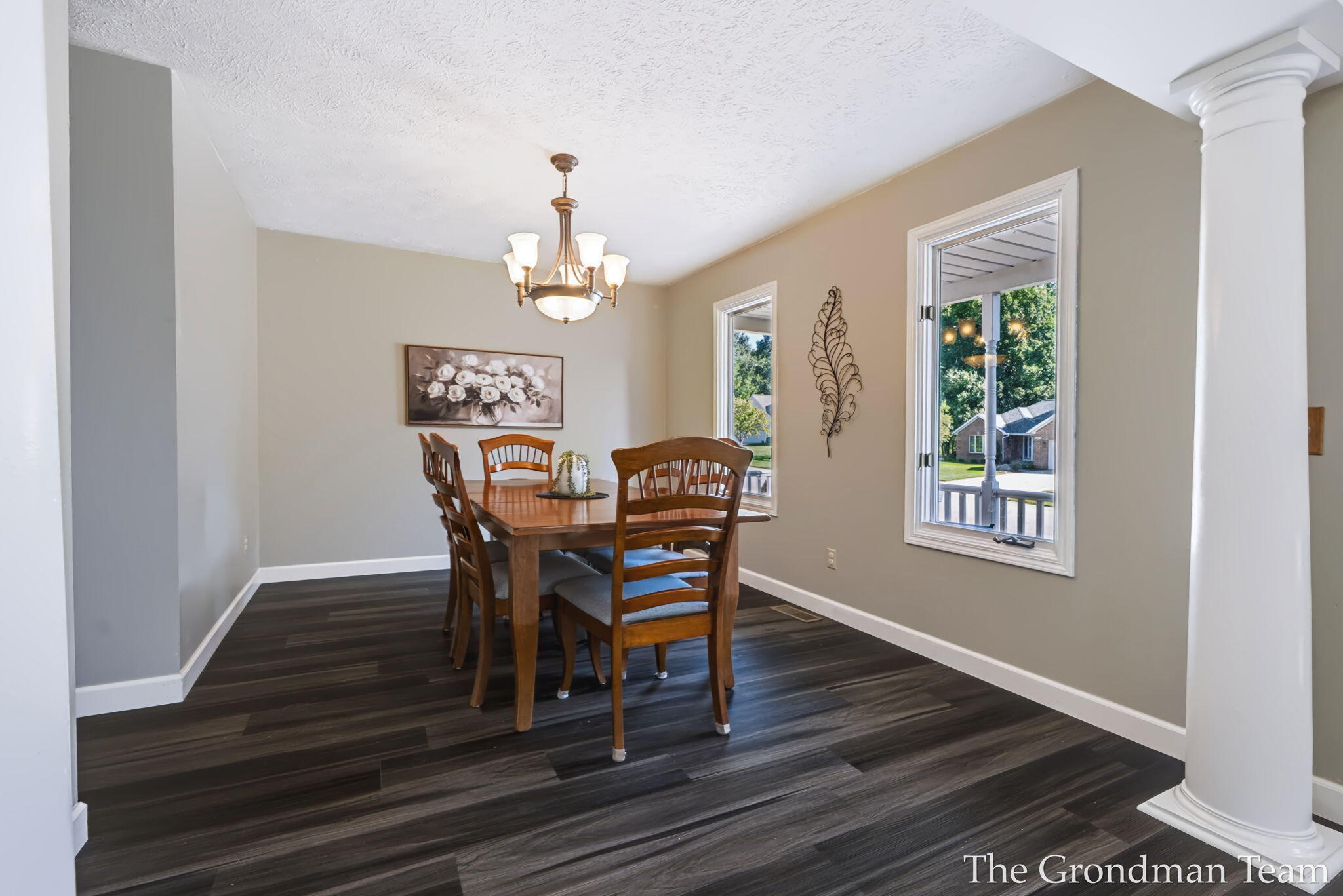 40 Rockview Drive NE Rockford MI 49341