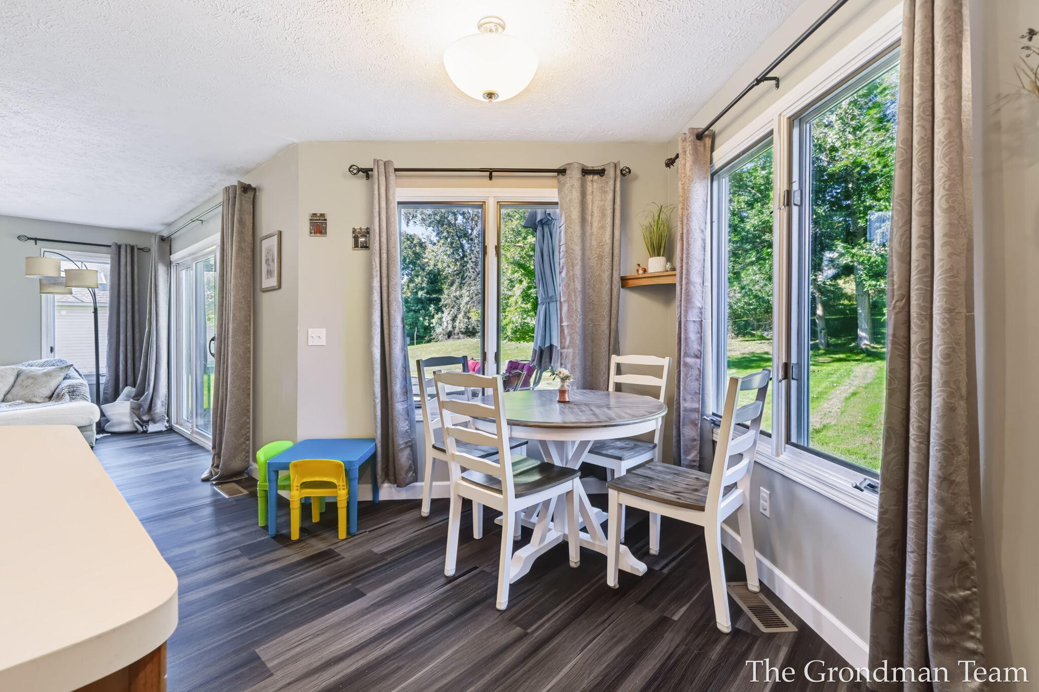 40 Rockview Drive NE Rockford MI 49341