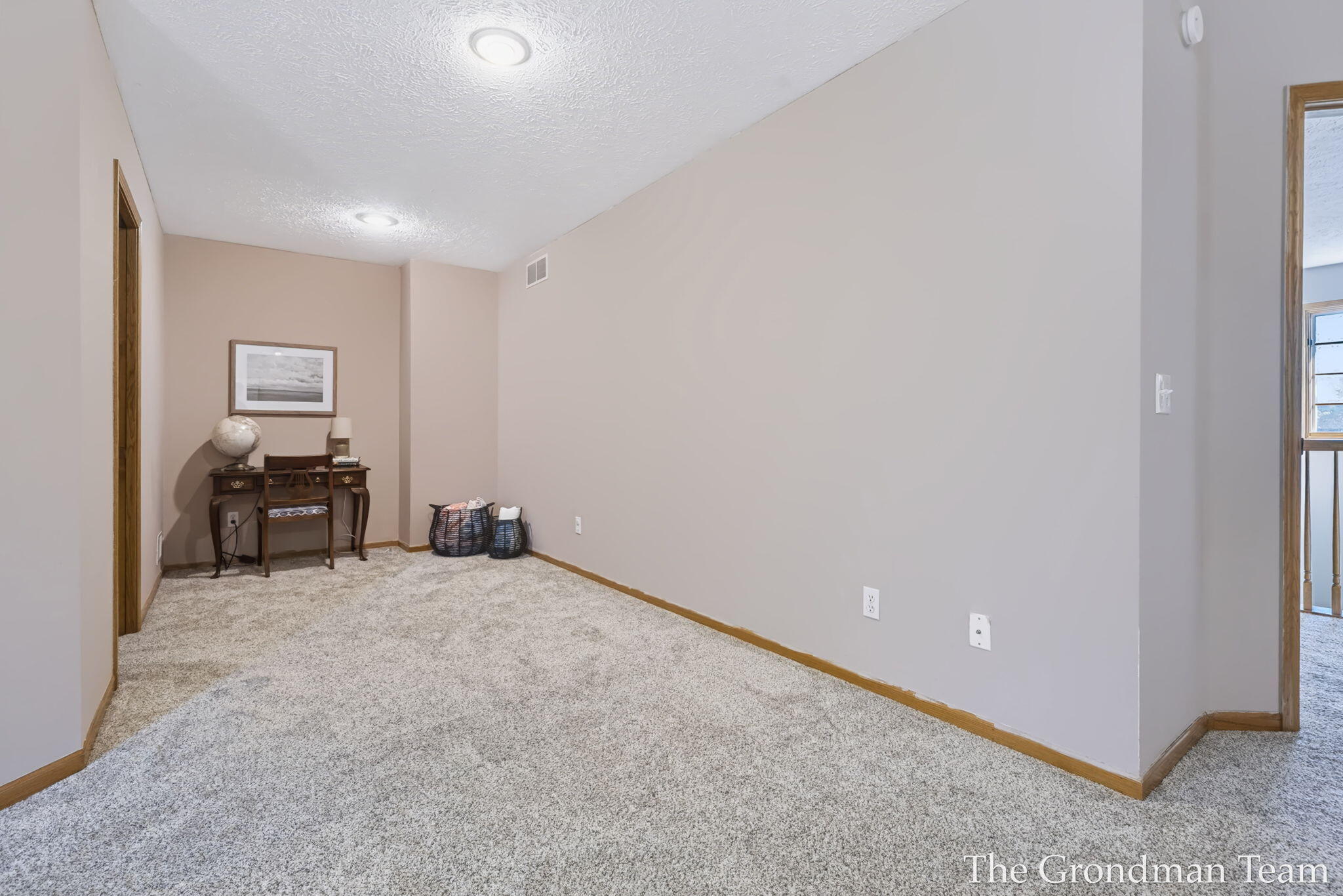 40 Rockview Drive NE Rockford MI 49341
