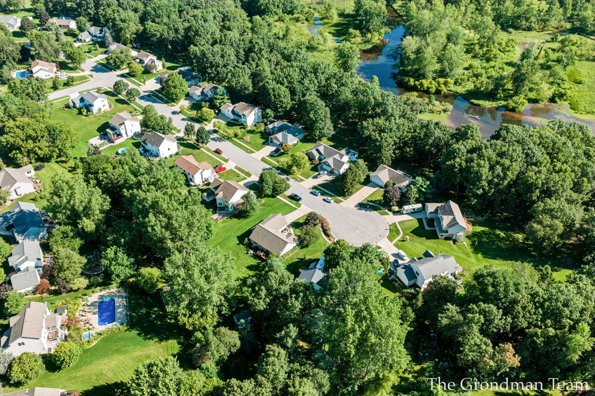 40 Rockview Drive NE Rockford MI 49341