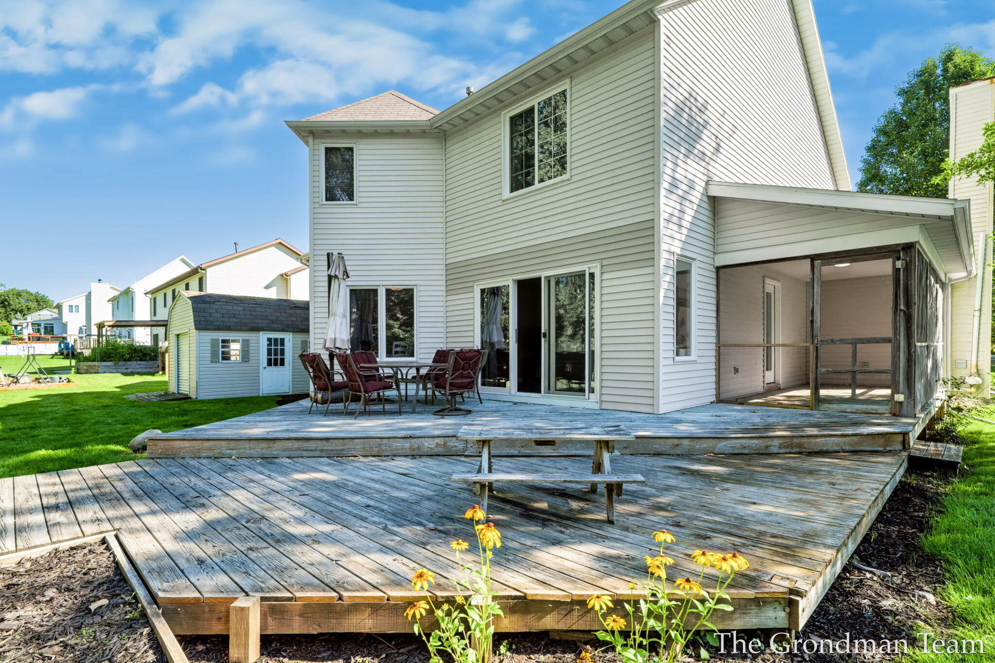 40 Rockview Drive NE Rockford MI 49341
