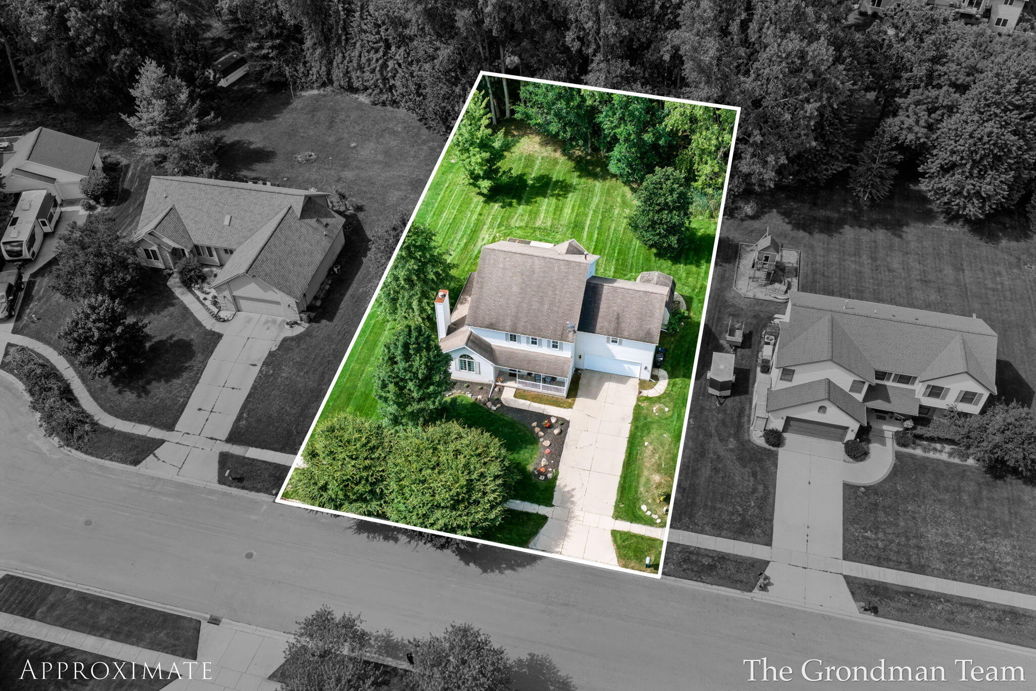 40 Rockview Drive NE Rockford MI 49341