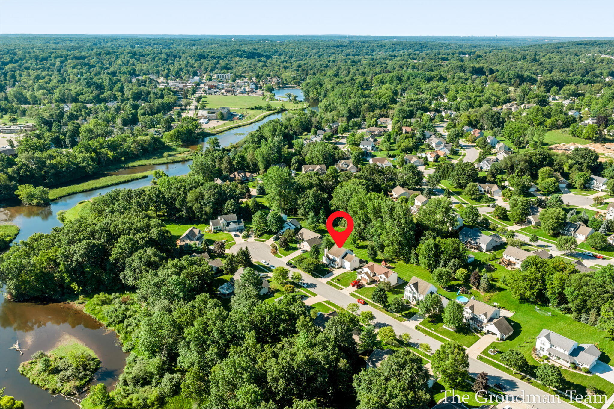 40 Rockview Drive NE Rockford MI 49341