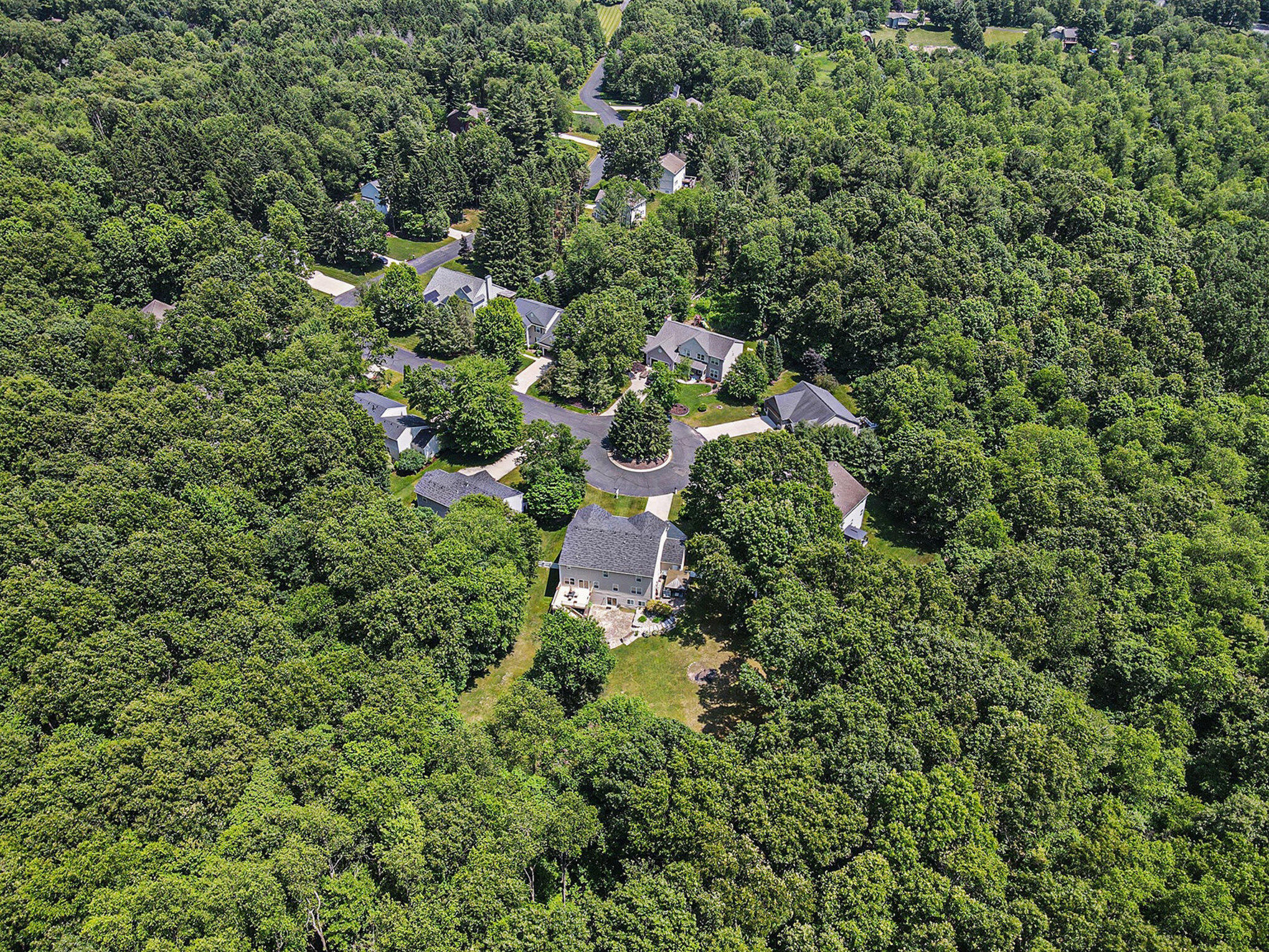 9354 Stratford Woods Trail Kalamazoo MI 49009