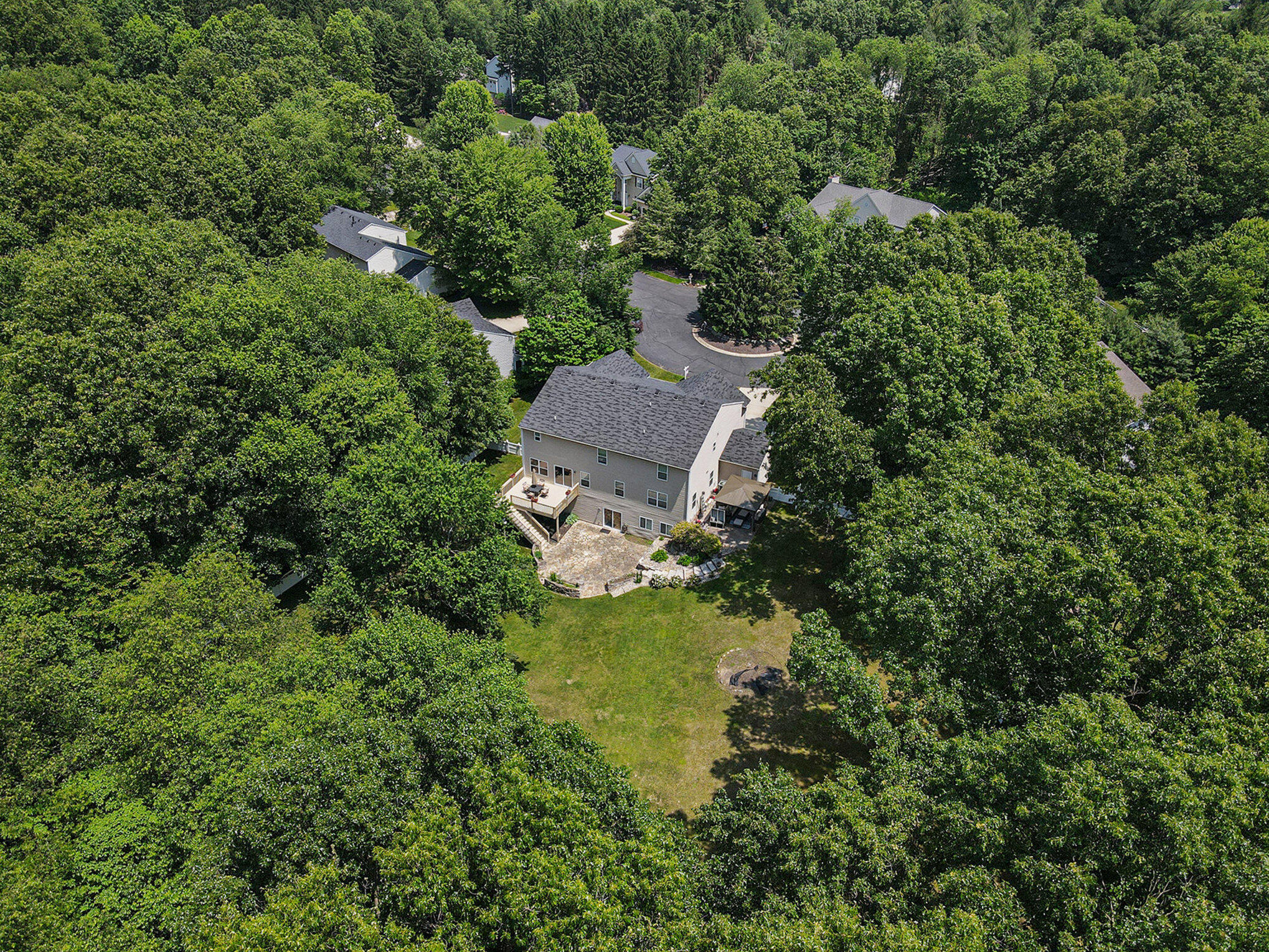 9354 Stratford Woods Trail Kalamazoo MI 49009