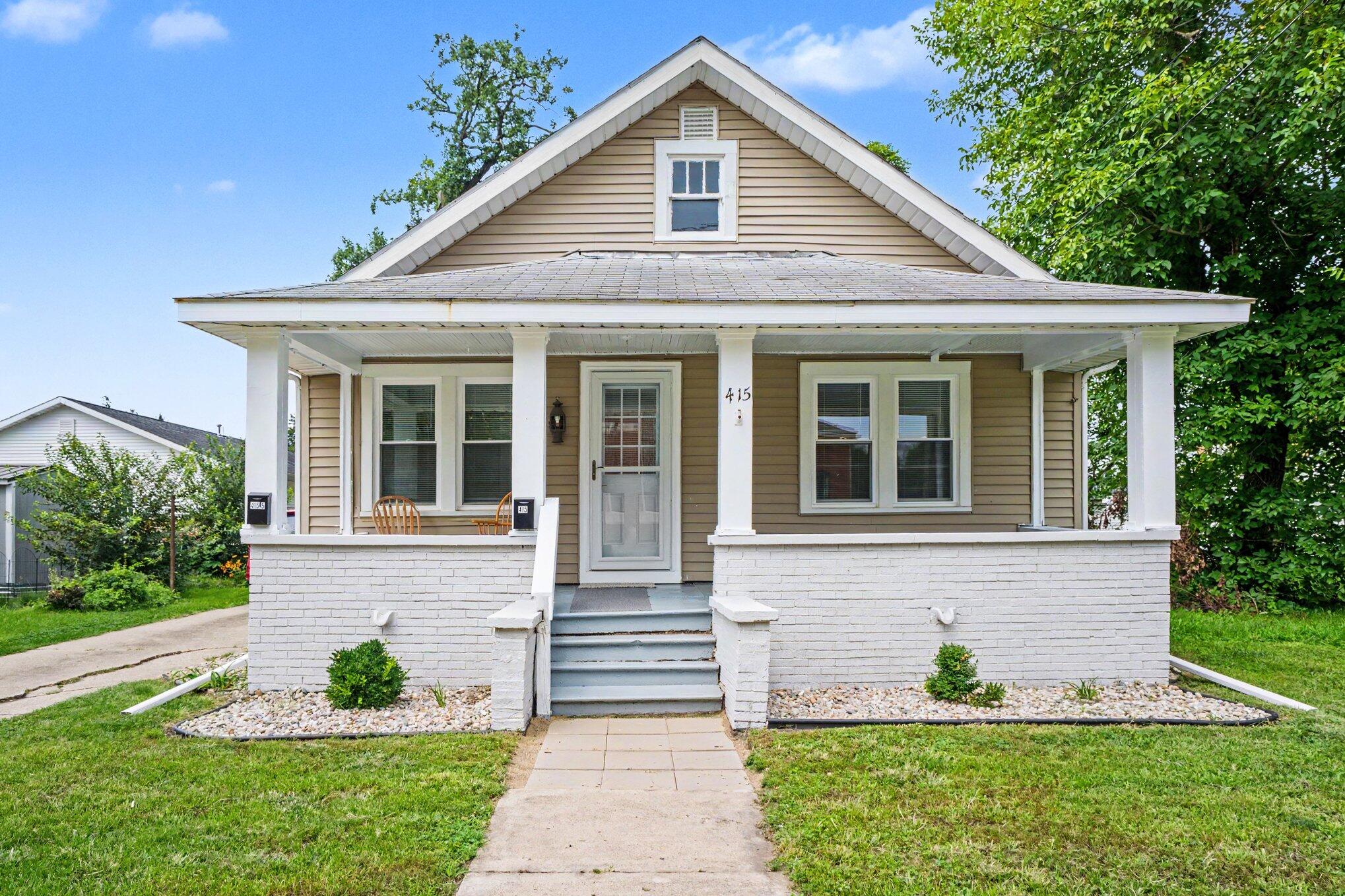 415-415.5 Clay Street Niles MI 49120
