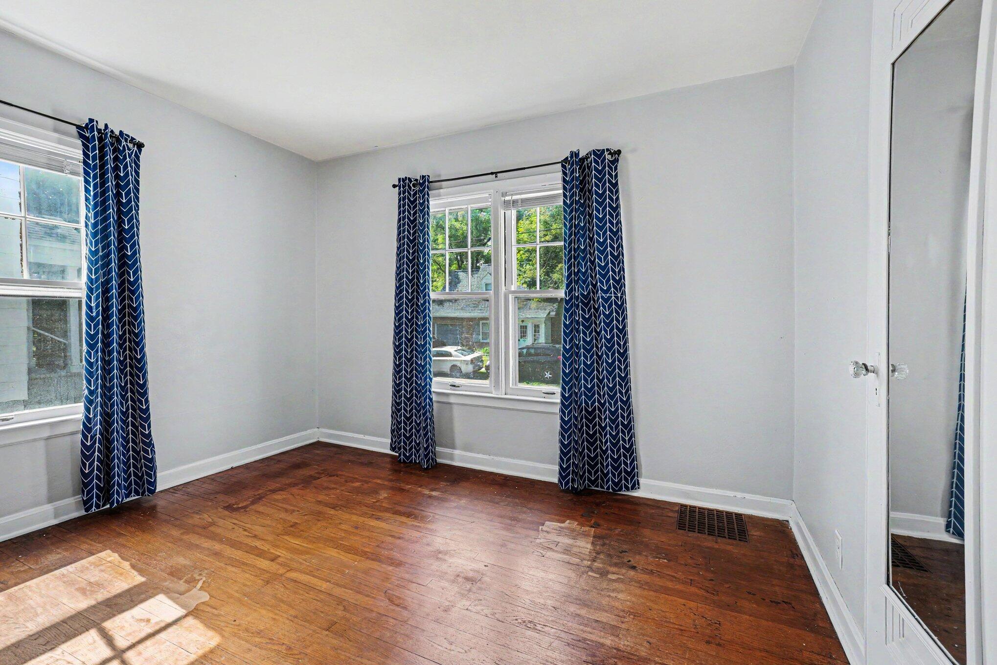 166 Ridgewood Street Kalamazoo MI 49001