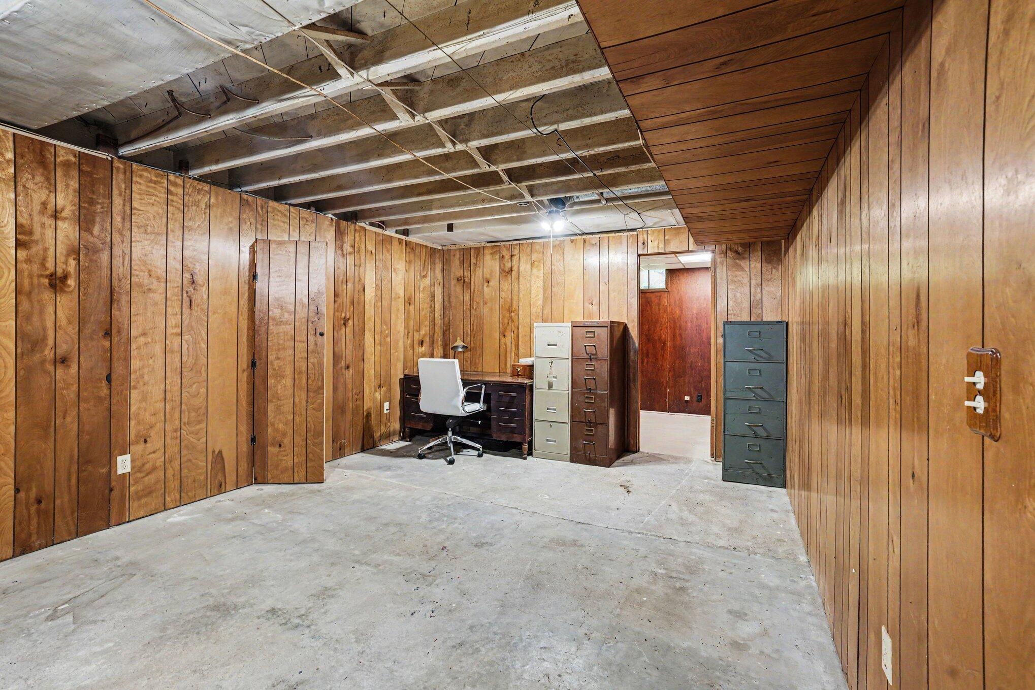 166 Ridgewood Street Kalamazoo MI 49001