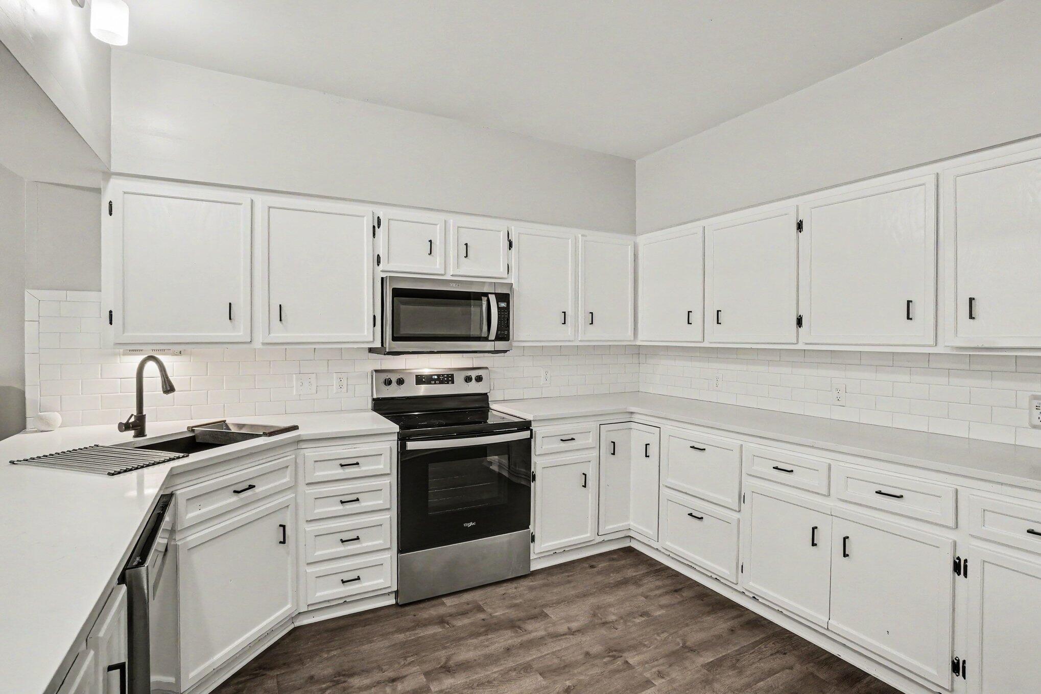 461 W Lakewood Boulevard Holland MI 49424