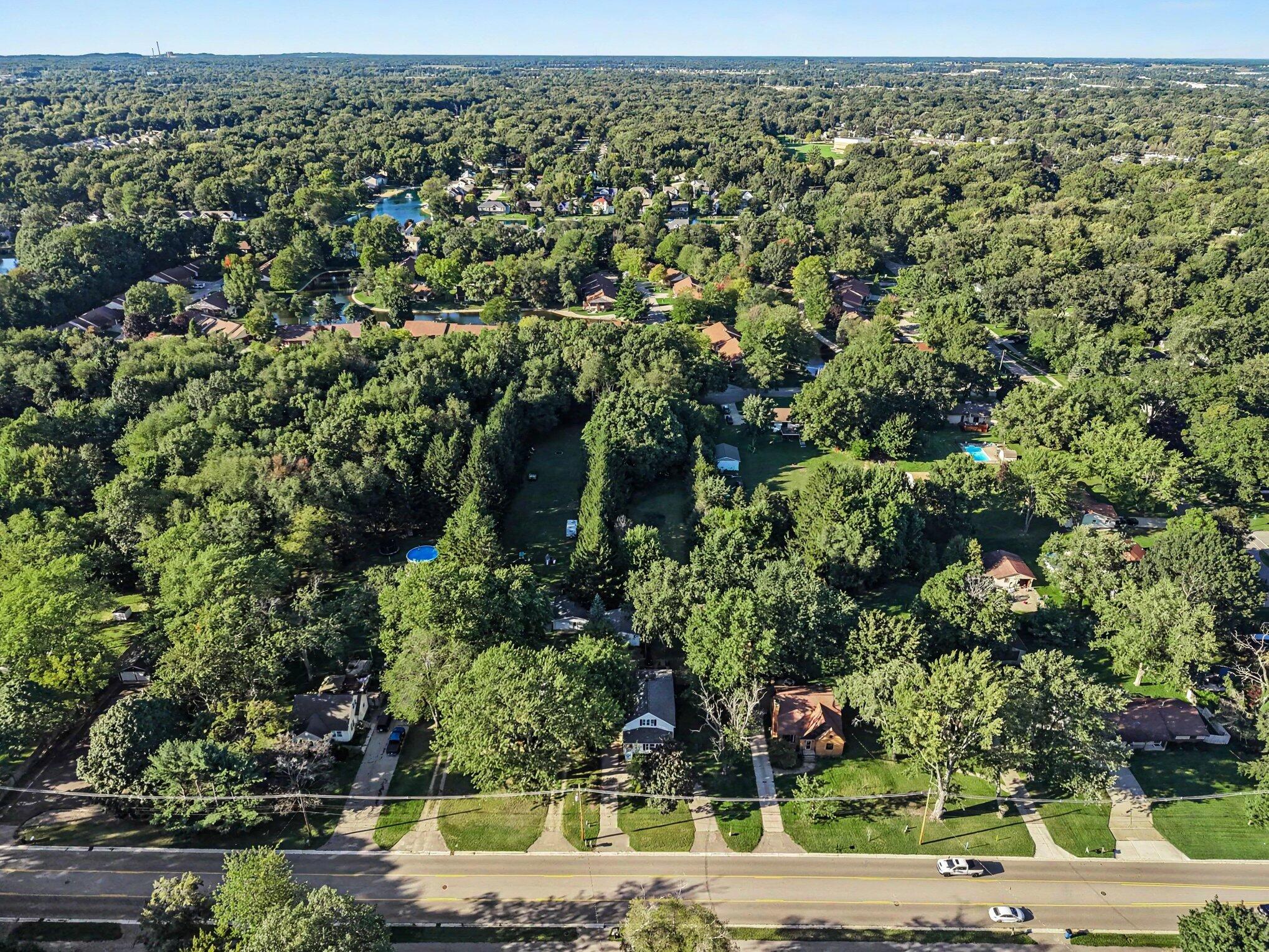 461 W Lakewood Boulevard Holland MI 49424