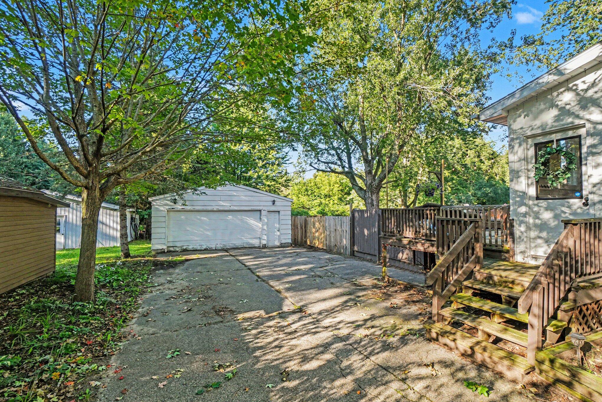 461 W Lakewood Boulevard Holland MI 49424