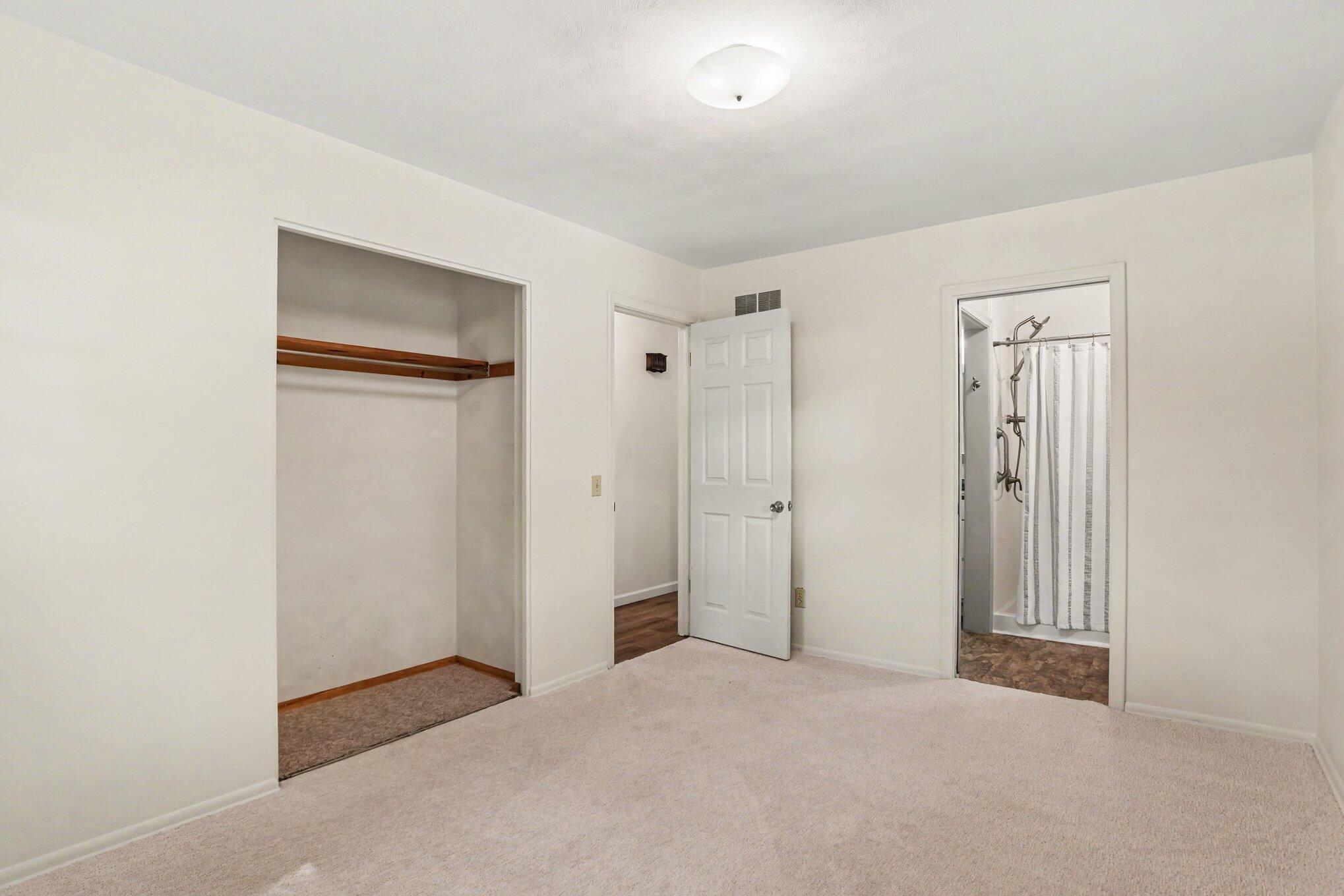 5482 Lindenwood Street Kalamazoo MI 49004