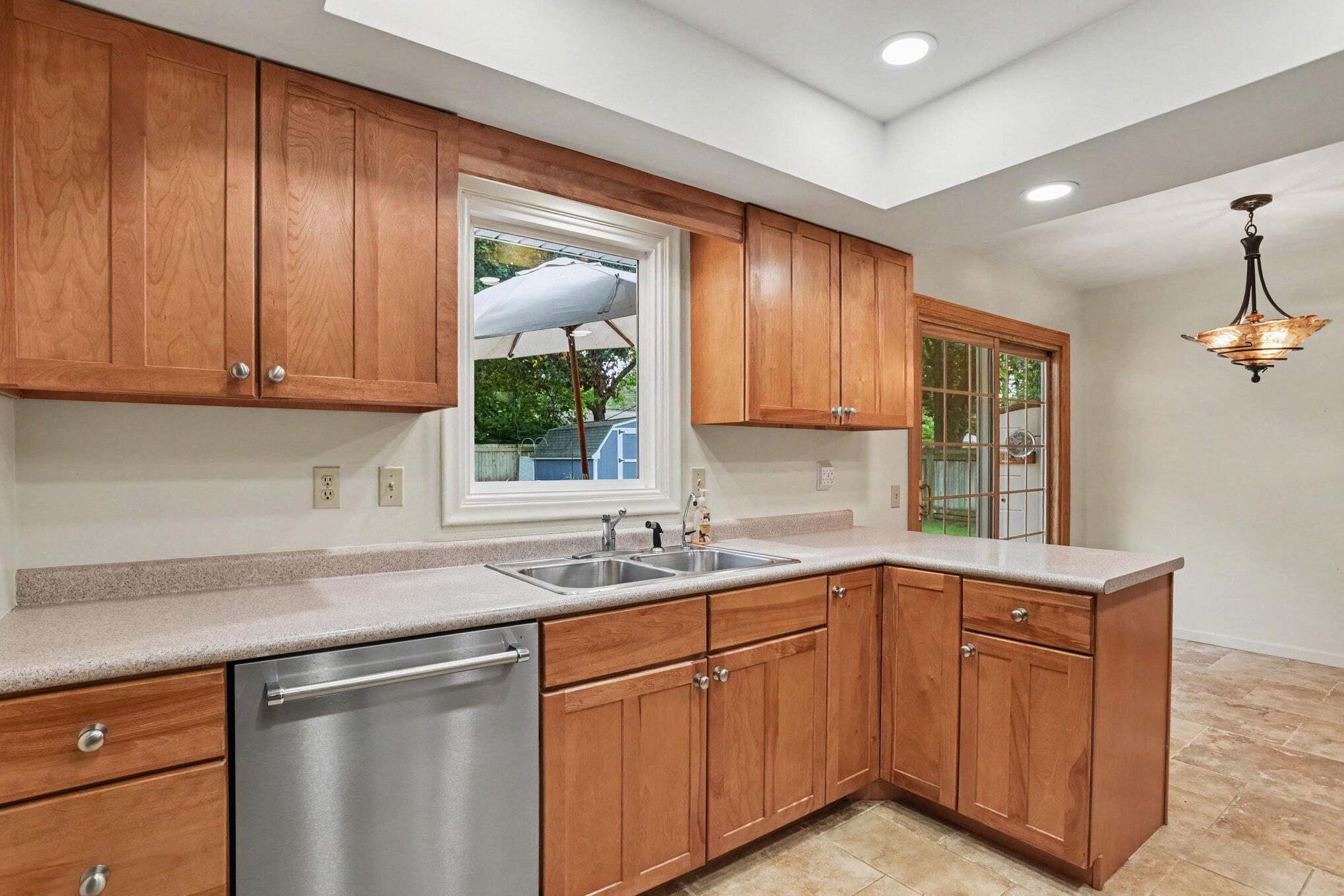 5482 Lindenwood Street Kalamazoo MI 49004