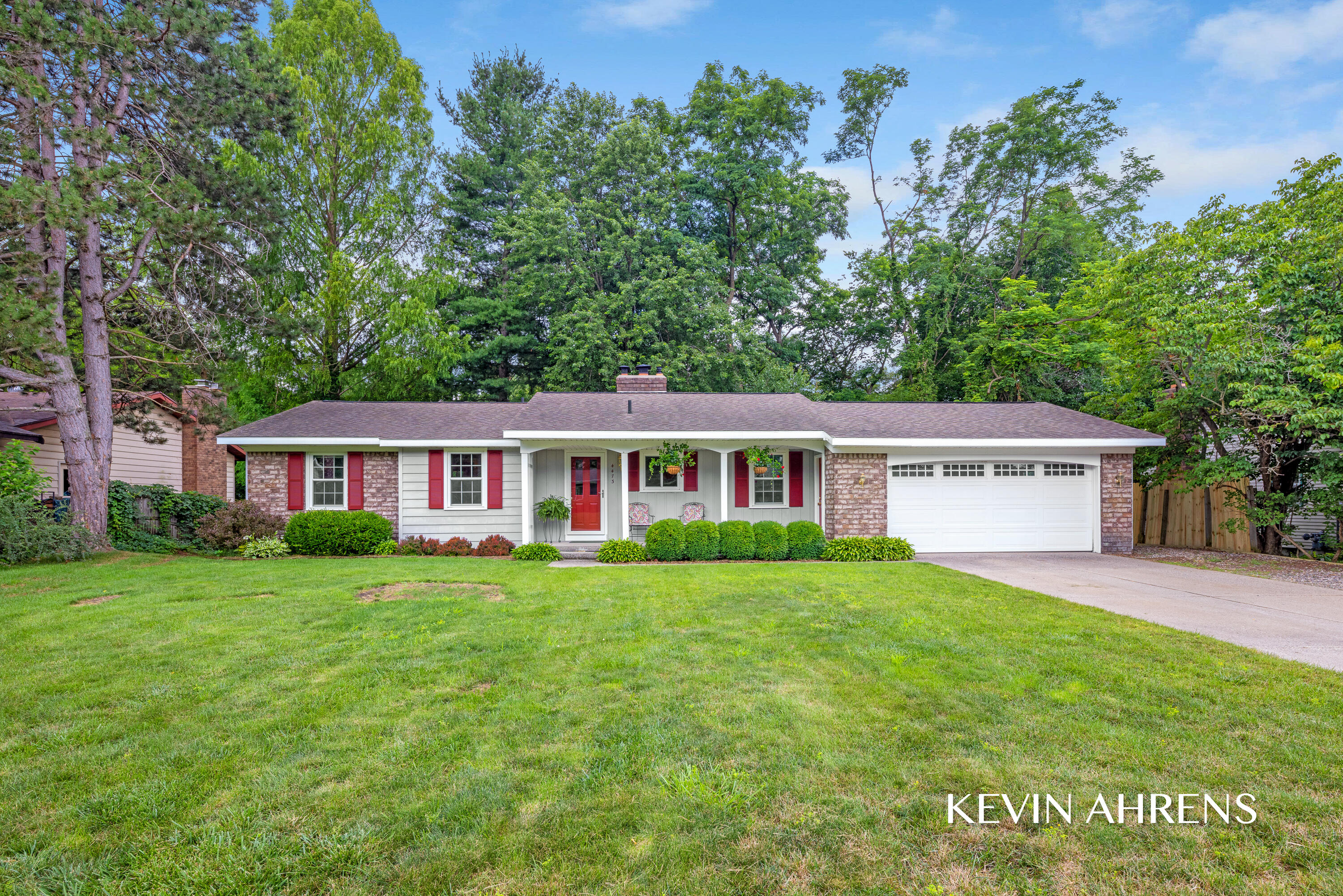 4473 Trail View NE Grand Rapids MI 49525