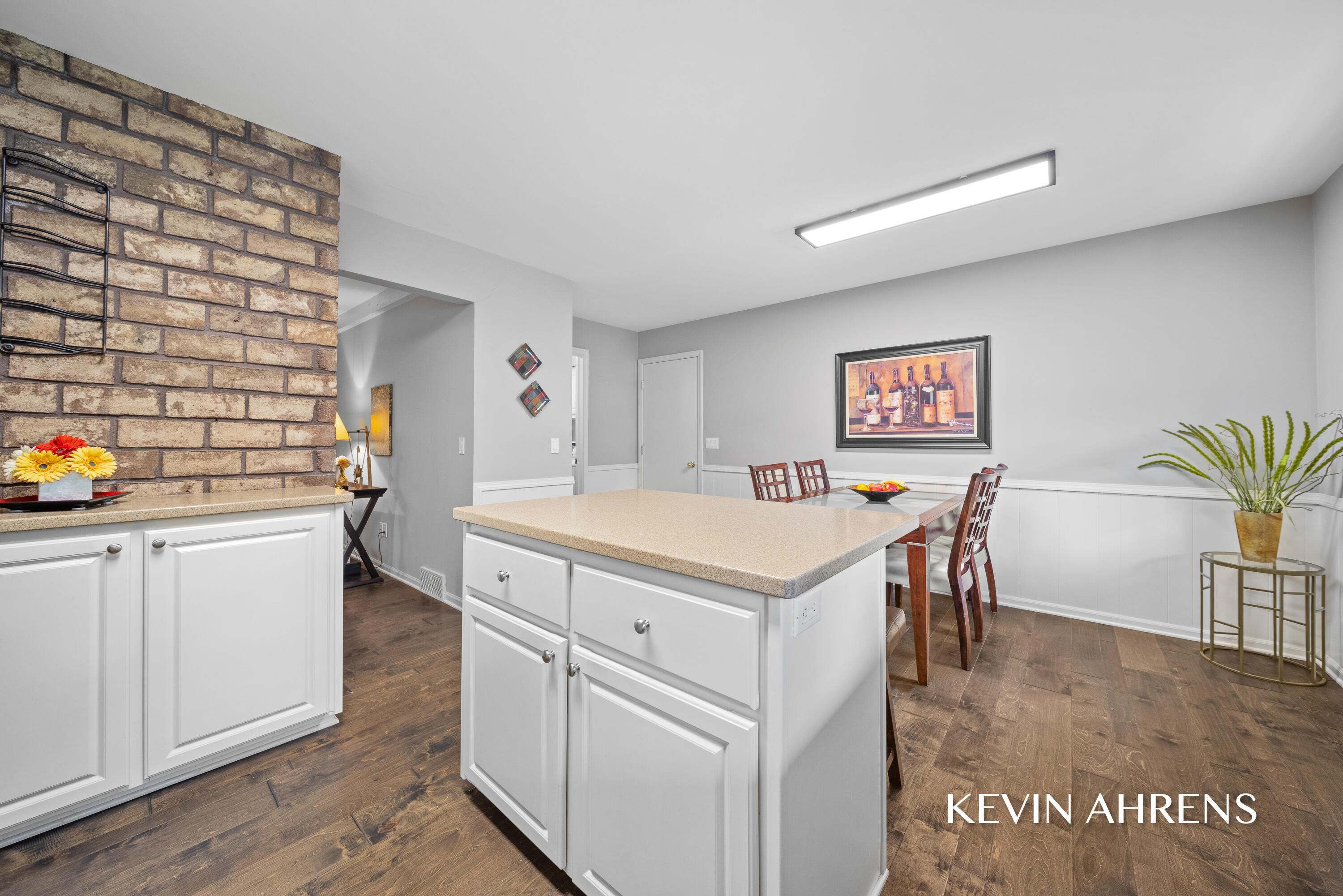 4473 Trail View NE Grand Rapids MI 49525