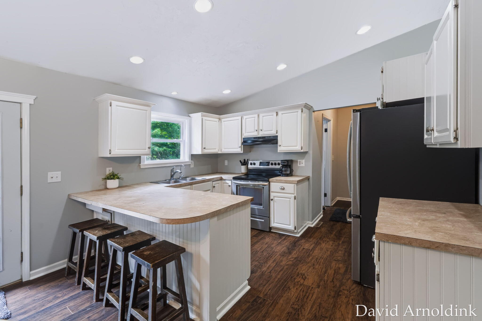 16726 James Street Holland MI 49424