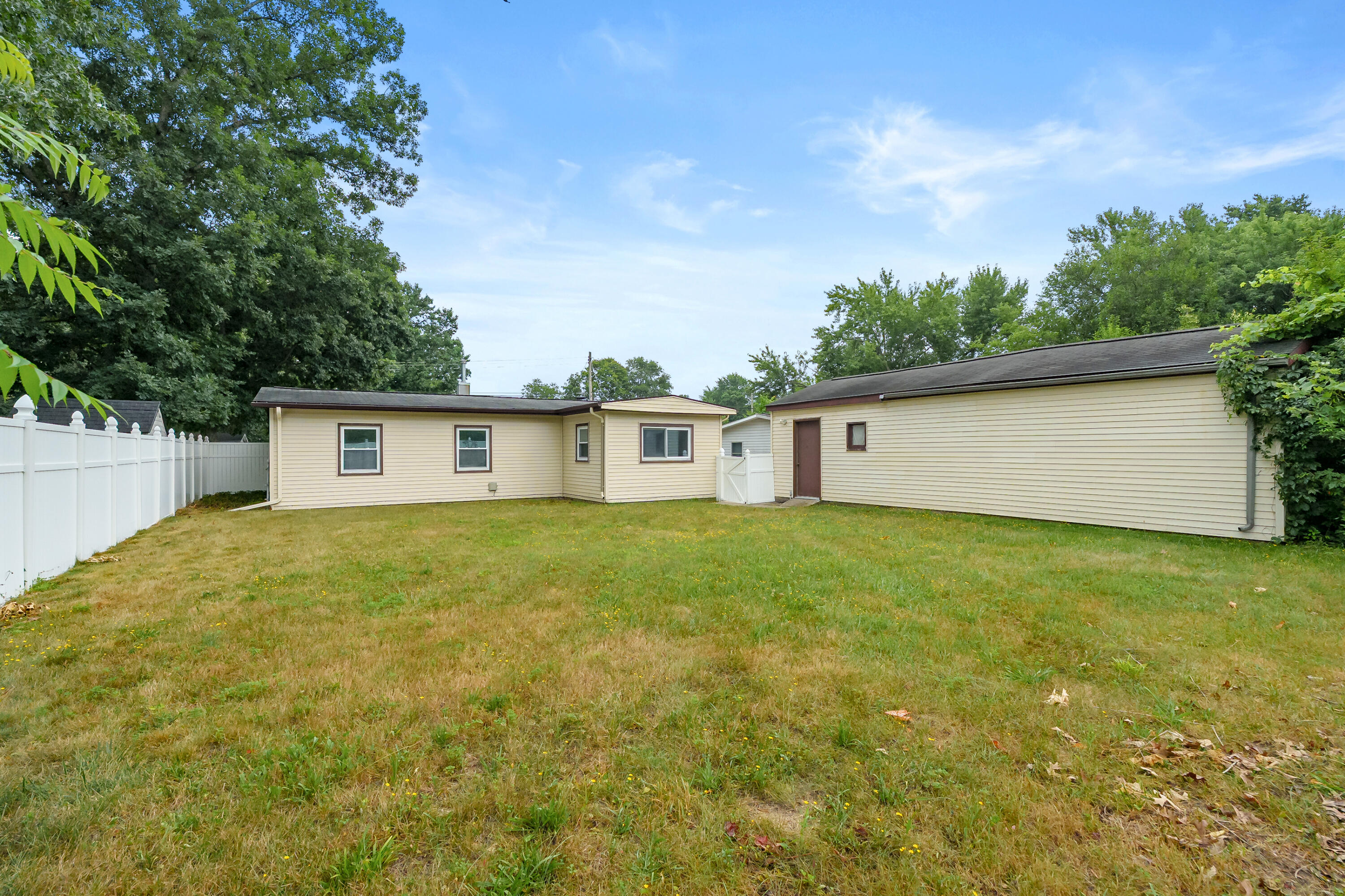 2401 Sonora Street Kalamazoo MI 49004