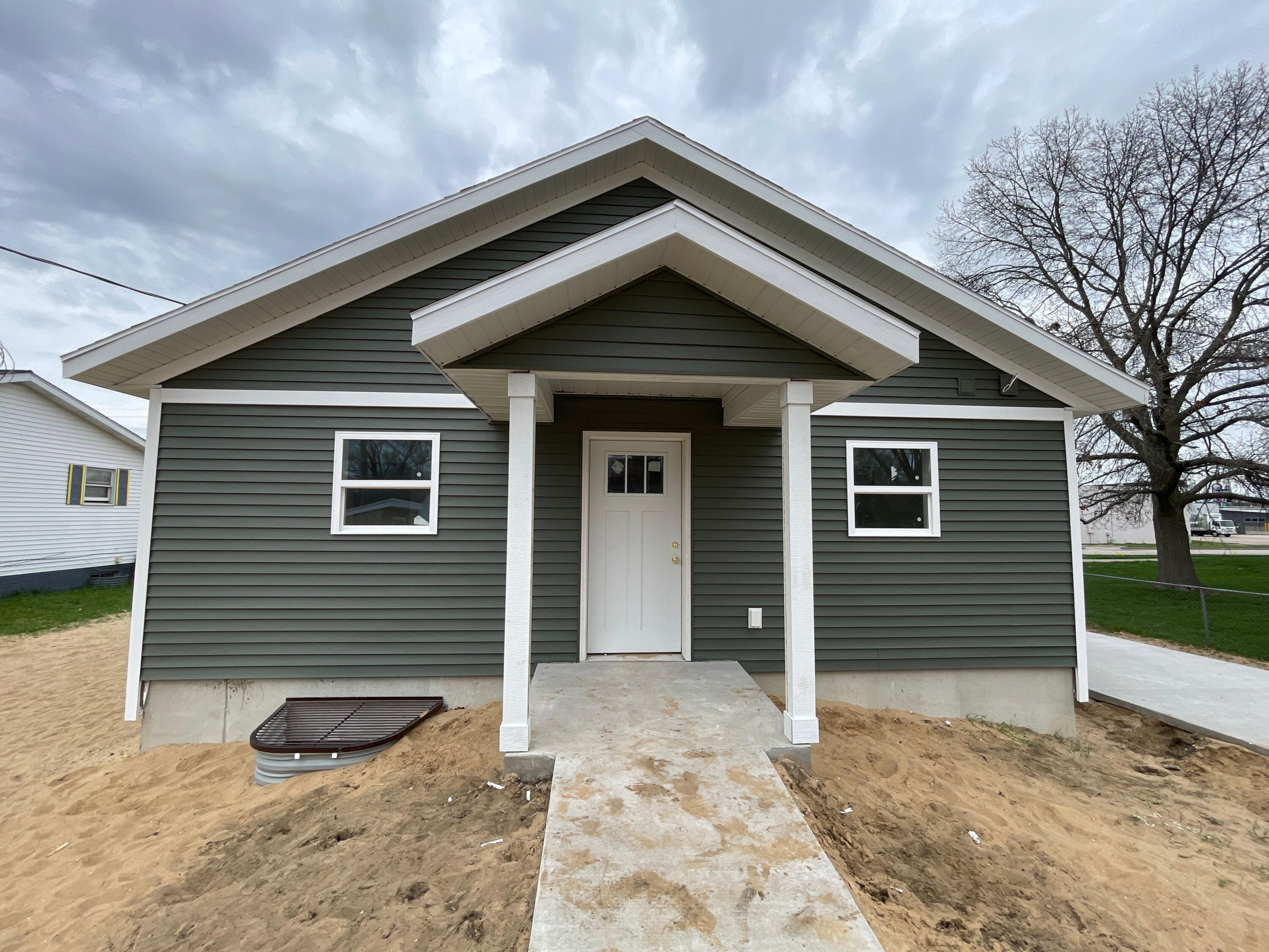 1351 Ada Avenue Muskegon MI 49442