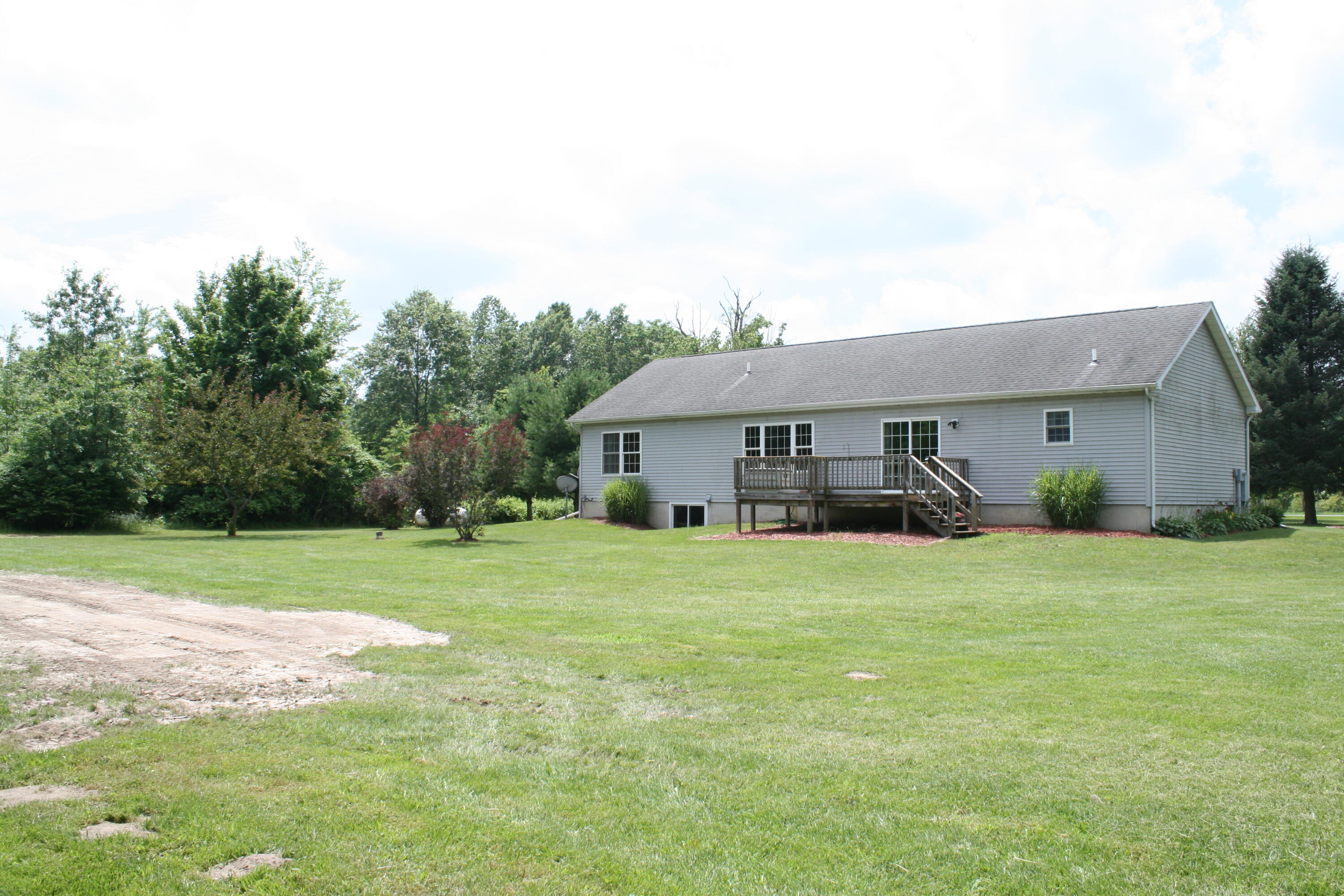 14021 Pardee Road Buchanan MI 49107