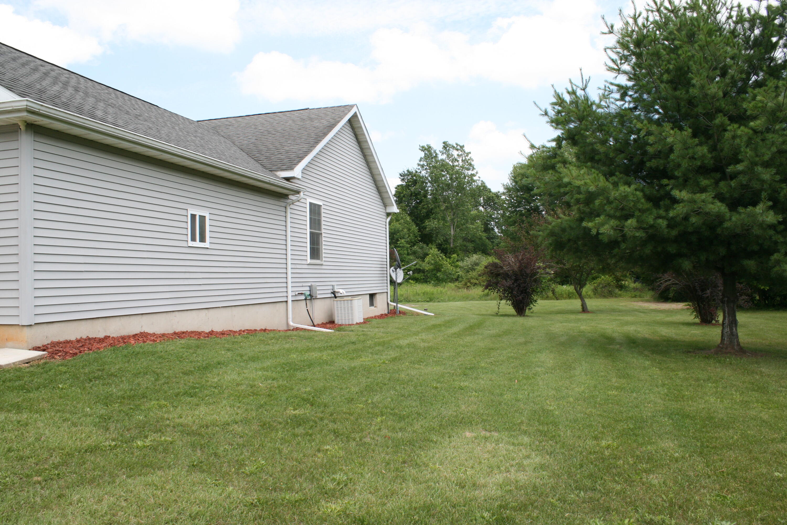 14021 Pardee Road Buchanan MI 49107