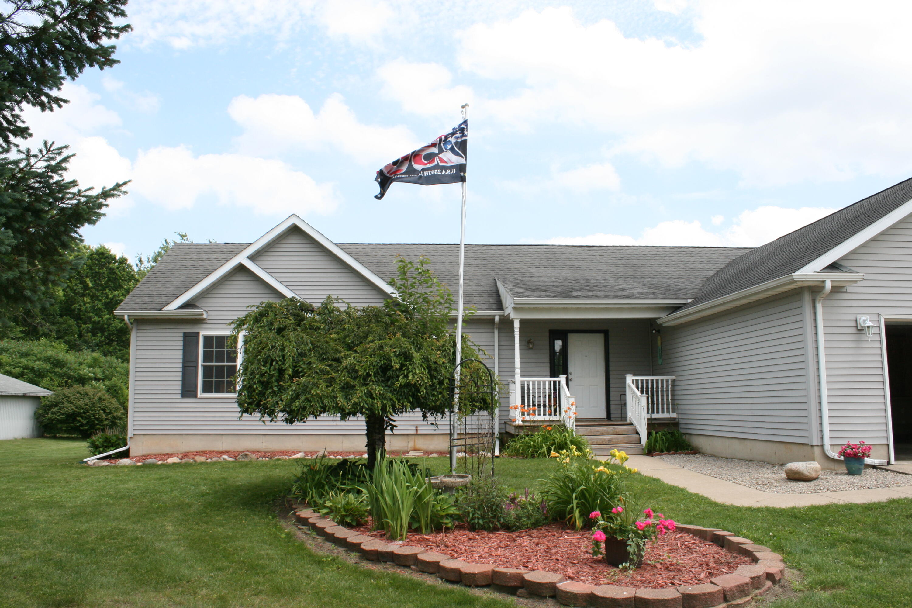 14021 Pardee Road Buchanan MI 49107