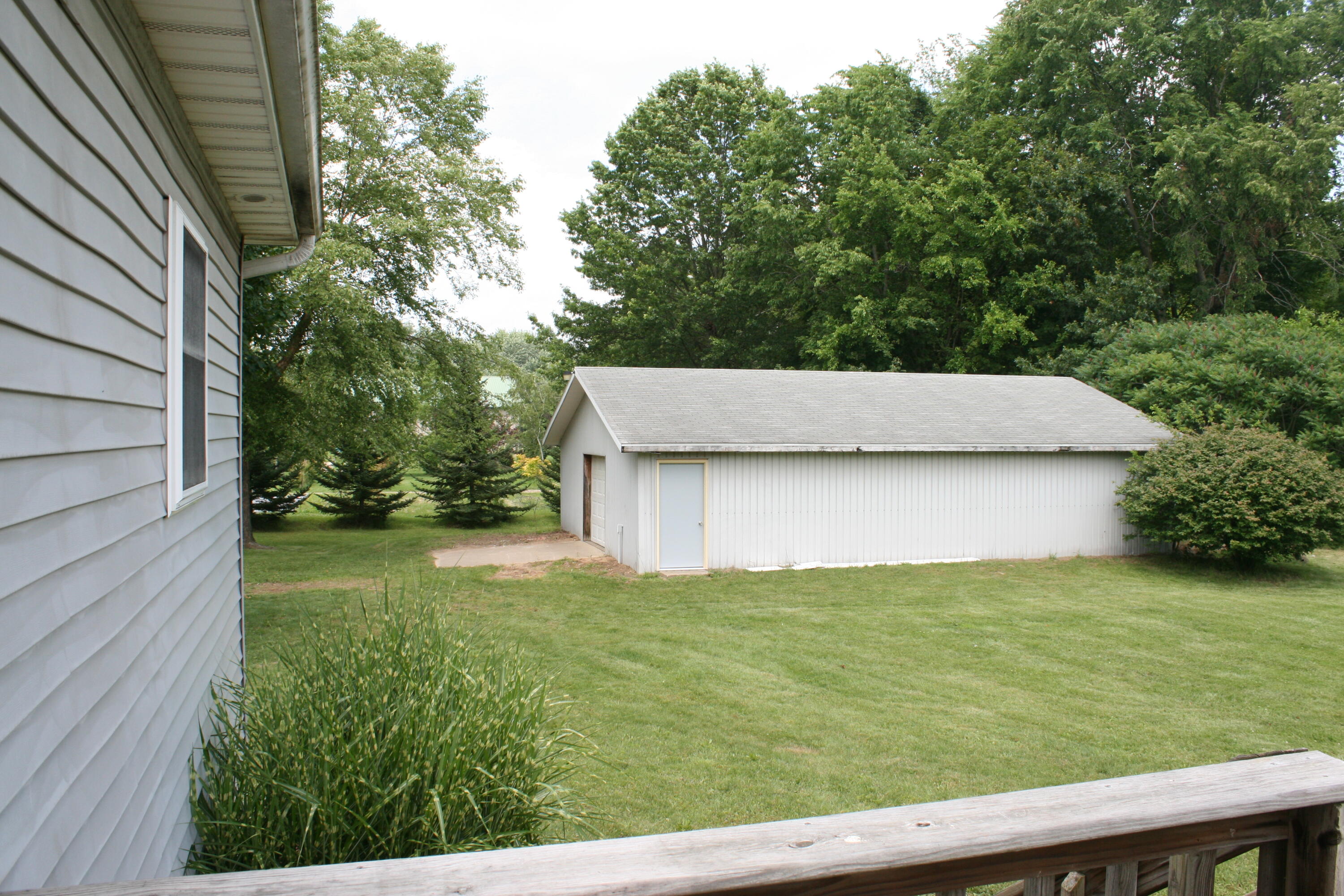 14021 Pardee Road Buchanan MI 49107